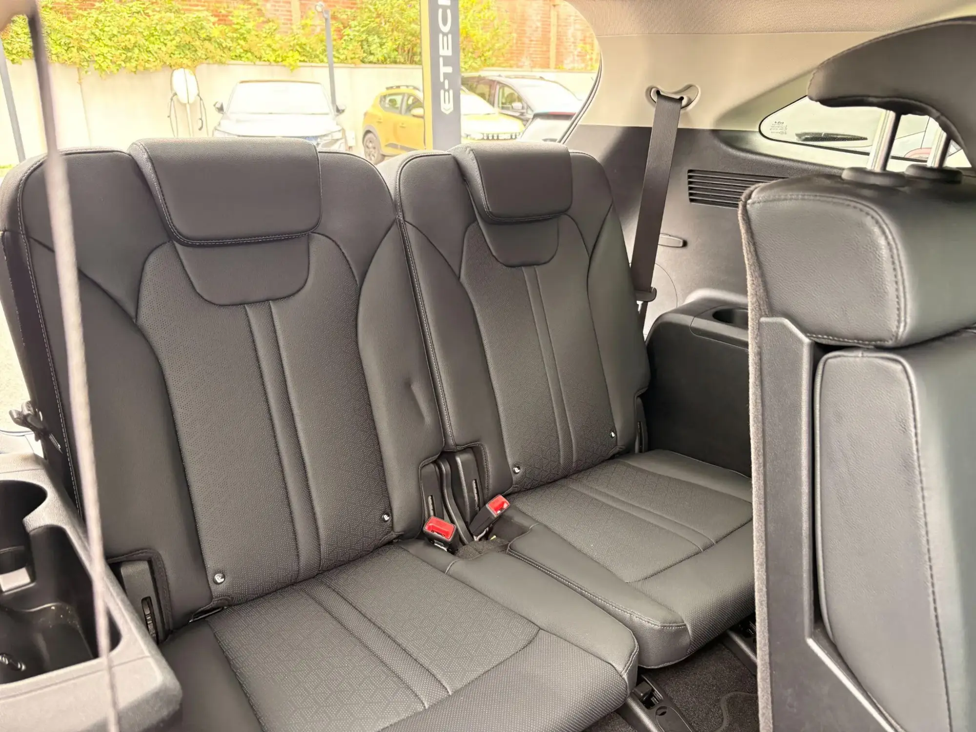 Kia Sorento Hybrid Image 19 Kia Sorento Hybrid Image 19
