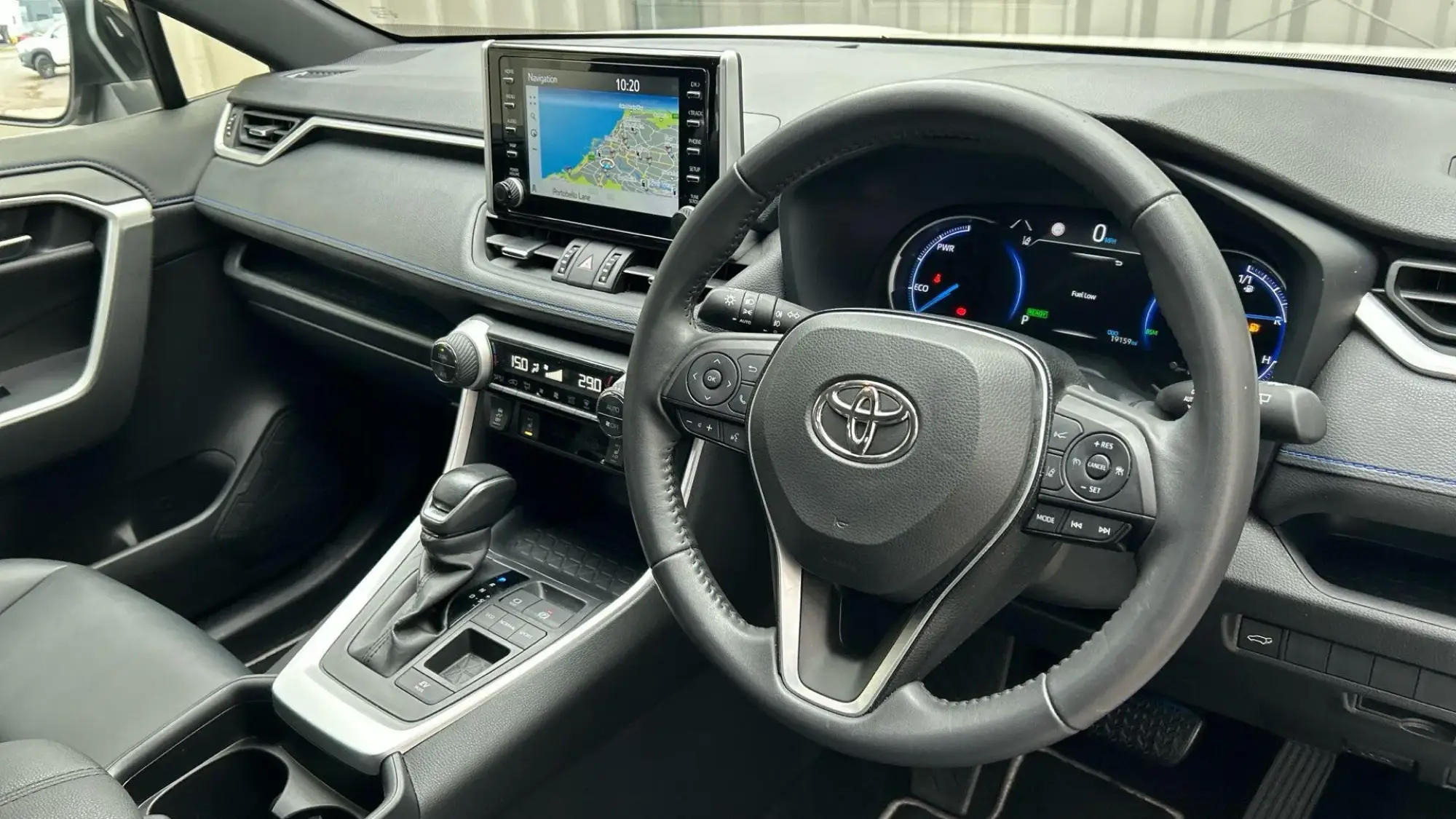 Toyota RAV4 Self-Charging Hybrid Image 10 Toyota RAV4 Self-Charging Hybrid Image 10