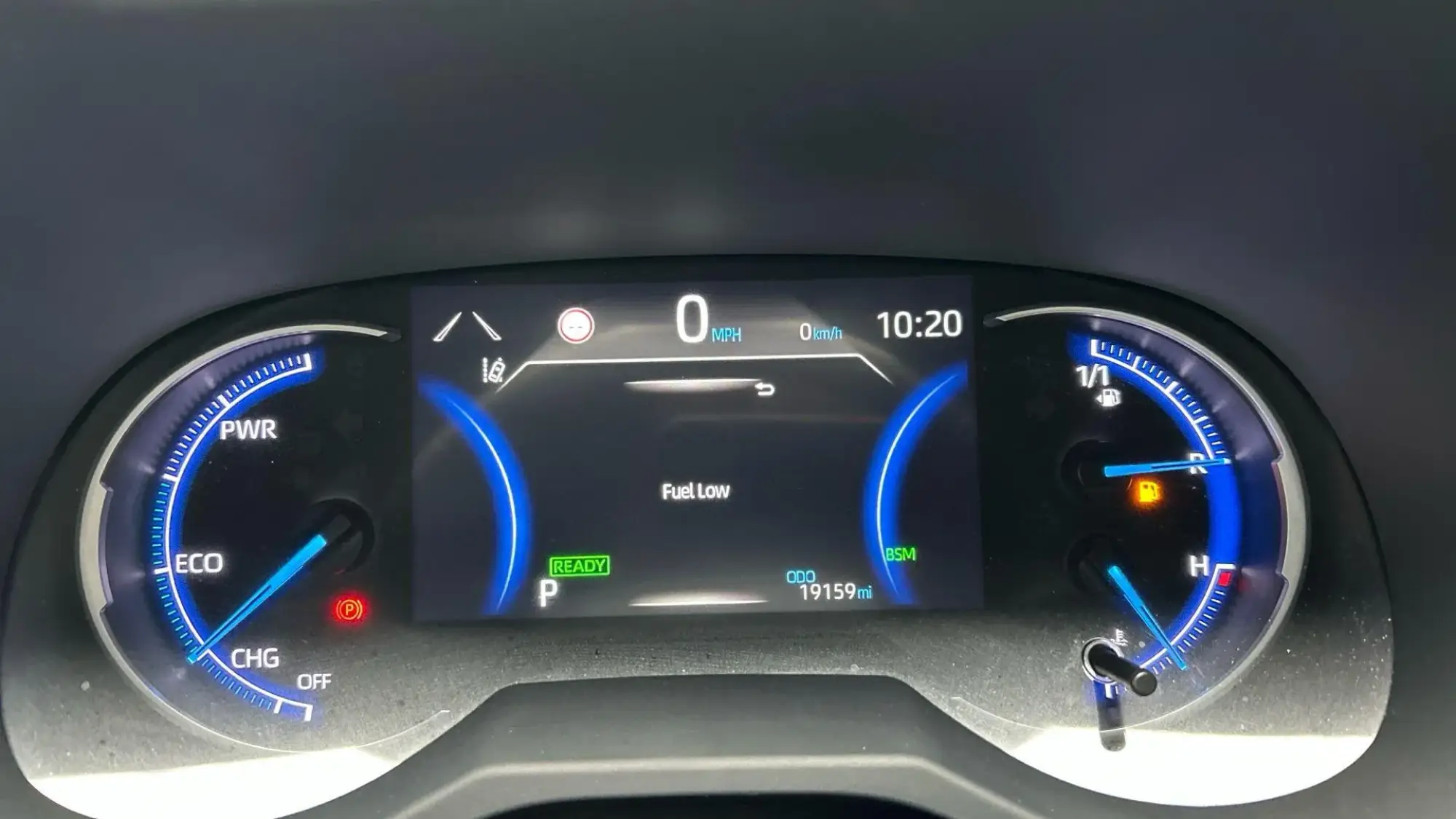 Toyota RAV4 Self-Charging Hybrid Image 13 Toyota RAV4 Self-Charging Hybrid Image 13