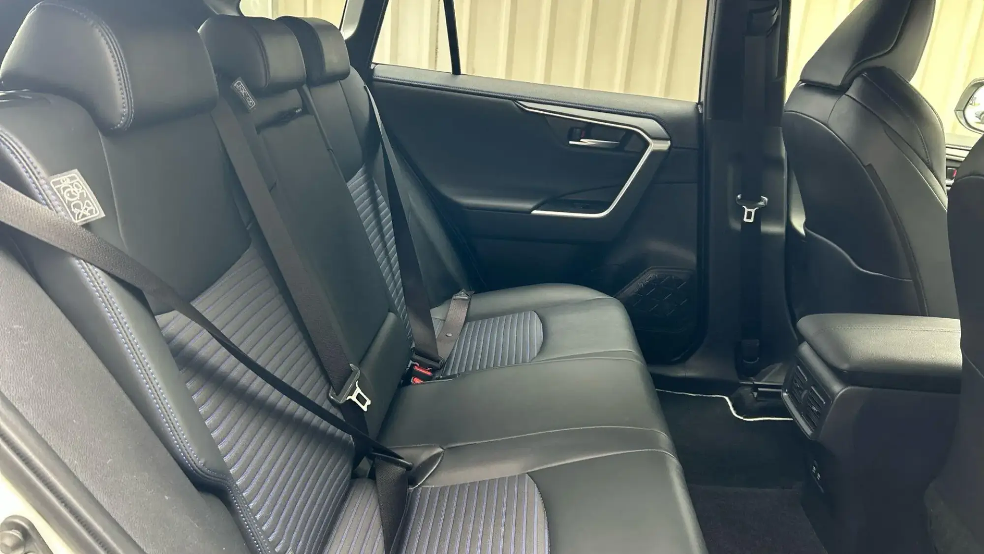 Toyota RAV4 Self-Charging Hybrid Image 16 Toyota RAV4 Self-Charging Hybrid Image 16