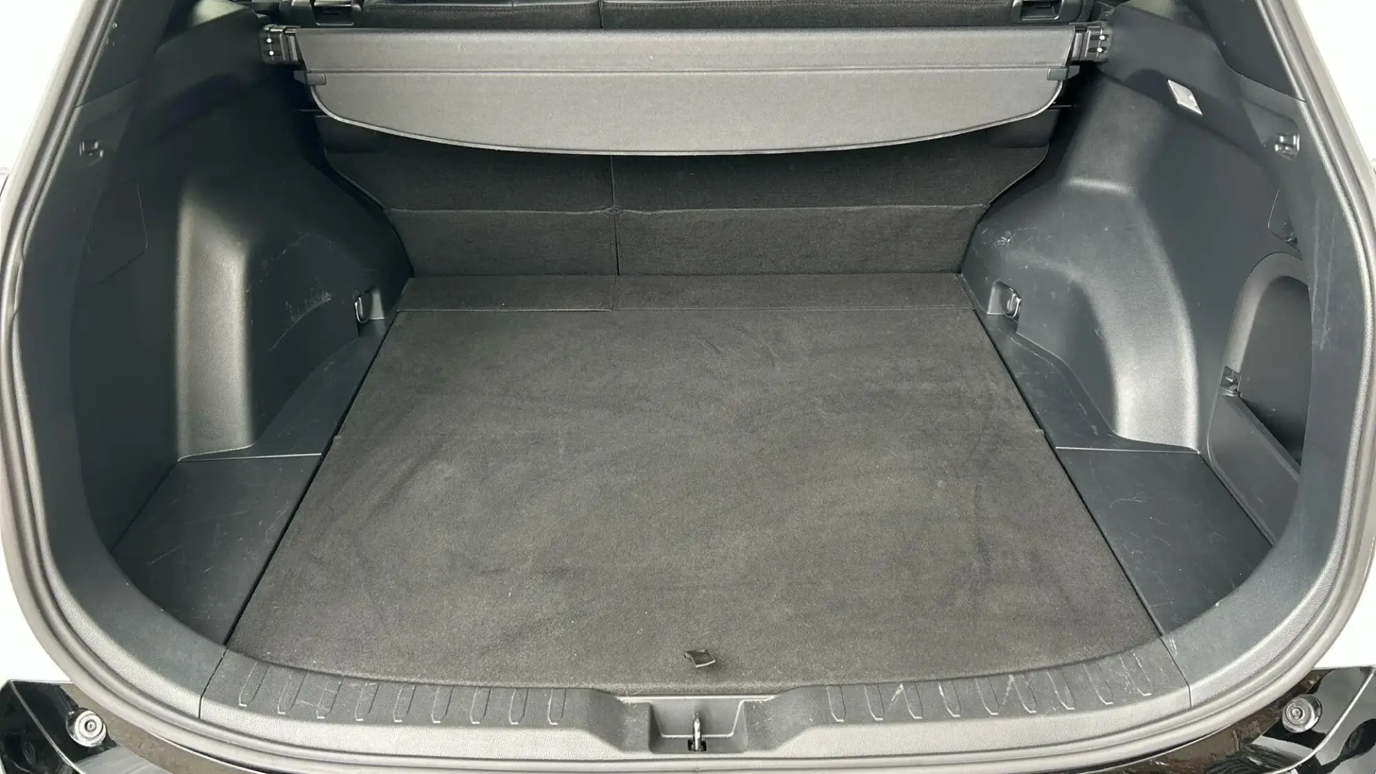Toyota RAV4 Self-Charging Hybrid Image 18 Toyota RAV4 Self-Charging Hybrid Image 18