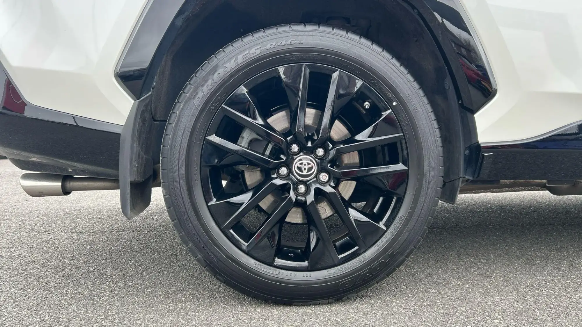 Toyota RAV4 Self-Charging Hybrid Image 19 Toyota RAV4 Self-Charging Hybrid Image 19