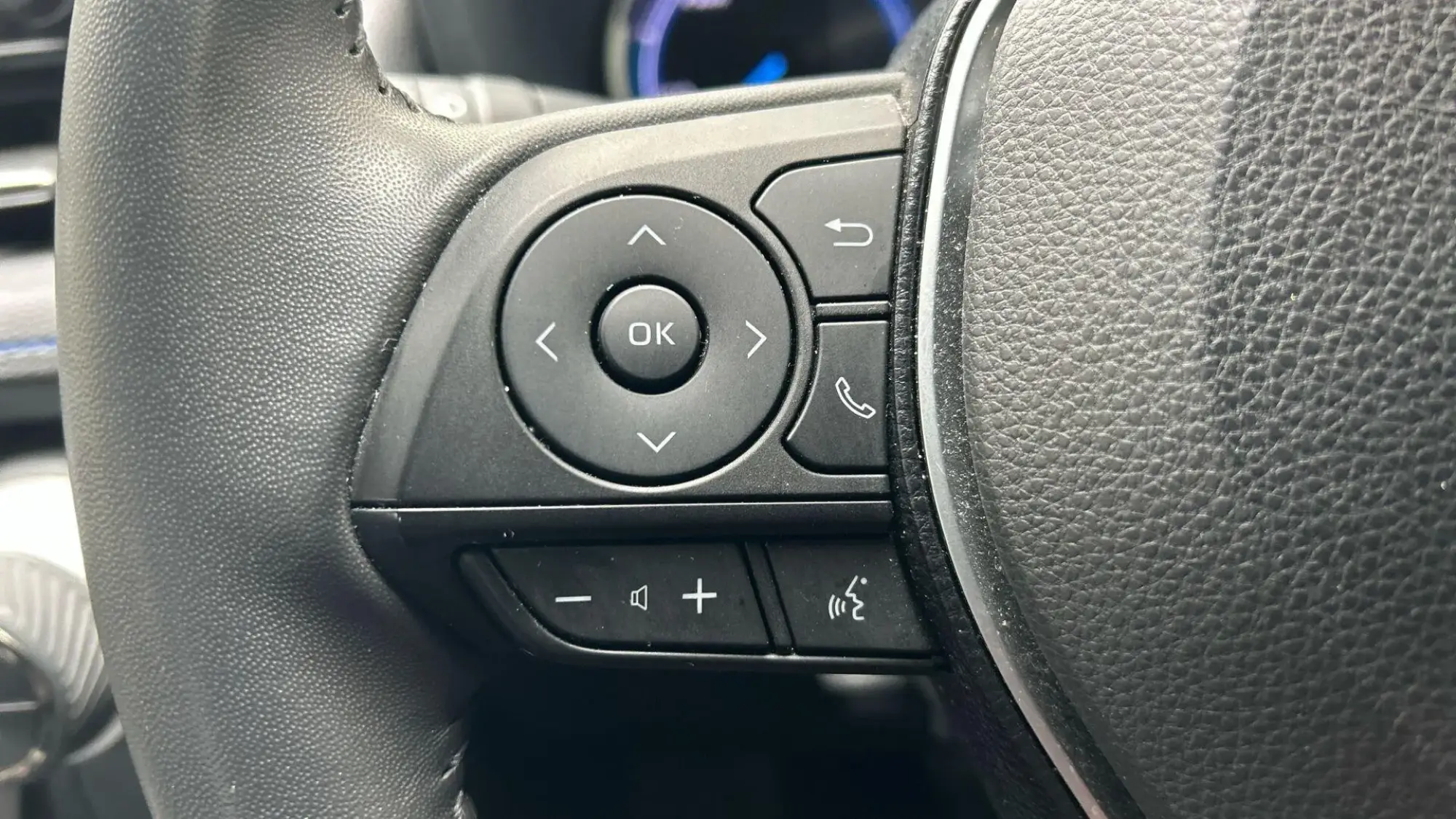 Toyota RAV4 Self-Charging Hybrid Image 36 Toyota RAV4 Self-Charging Hybrid Image 36
