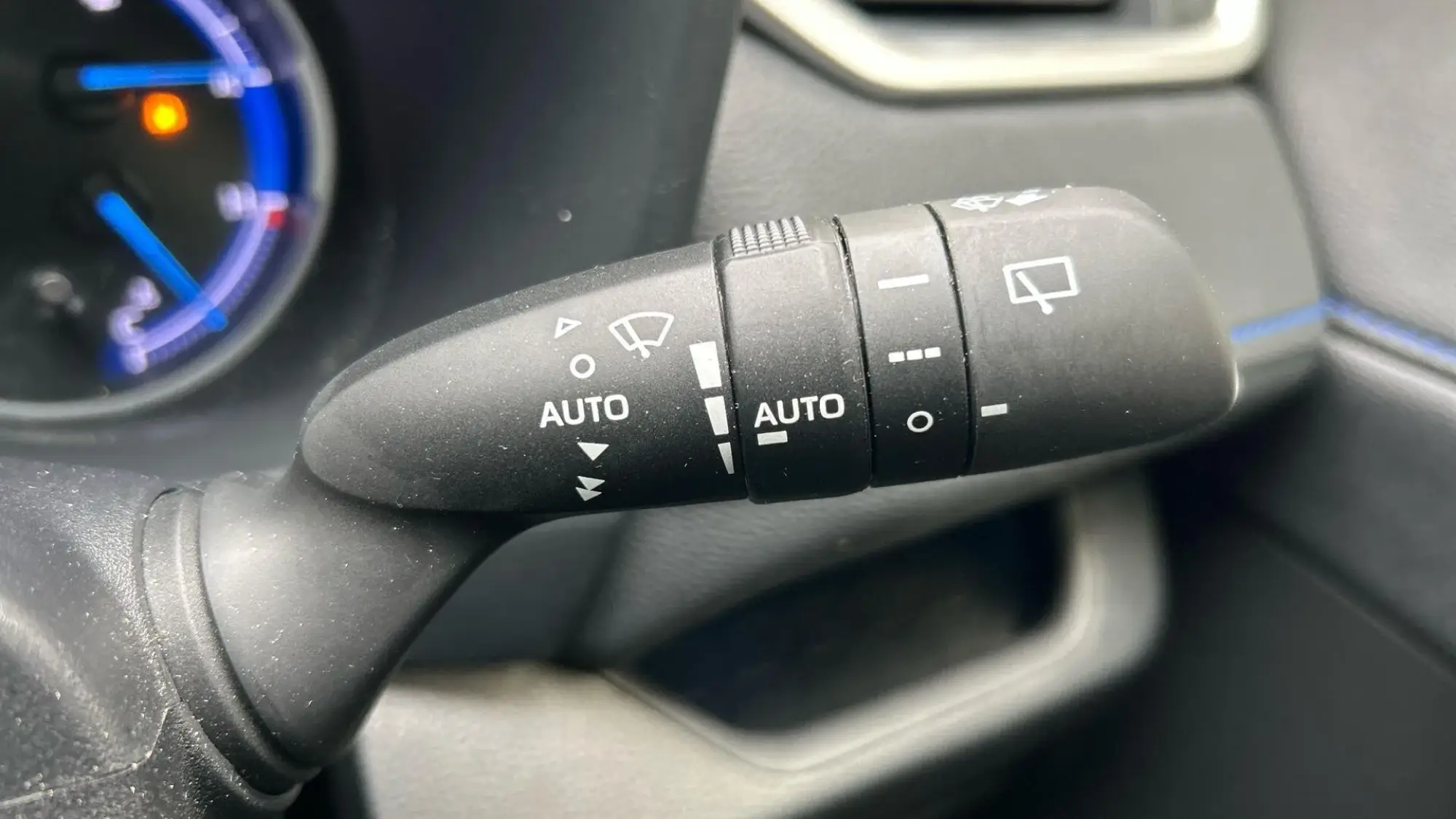 Toyota RAV4 Self-Charging Hybrid Image 38 Toyota RAV4 Self-Charging Hybrid Image 38