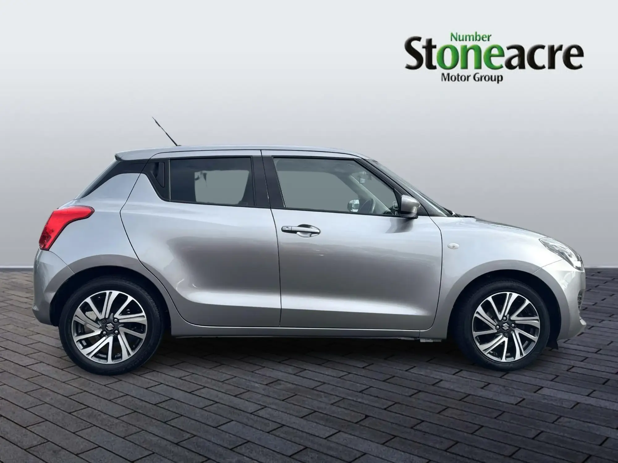 Suzuki Swift 1.2 Dualjet 83 12V Hybrid SZ-L 5dr ND22RWN Image 2