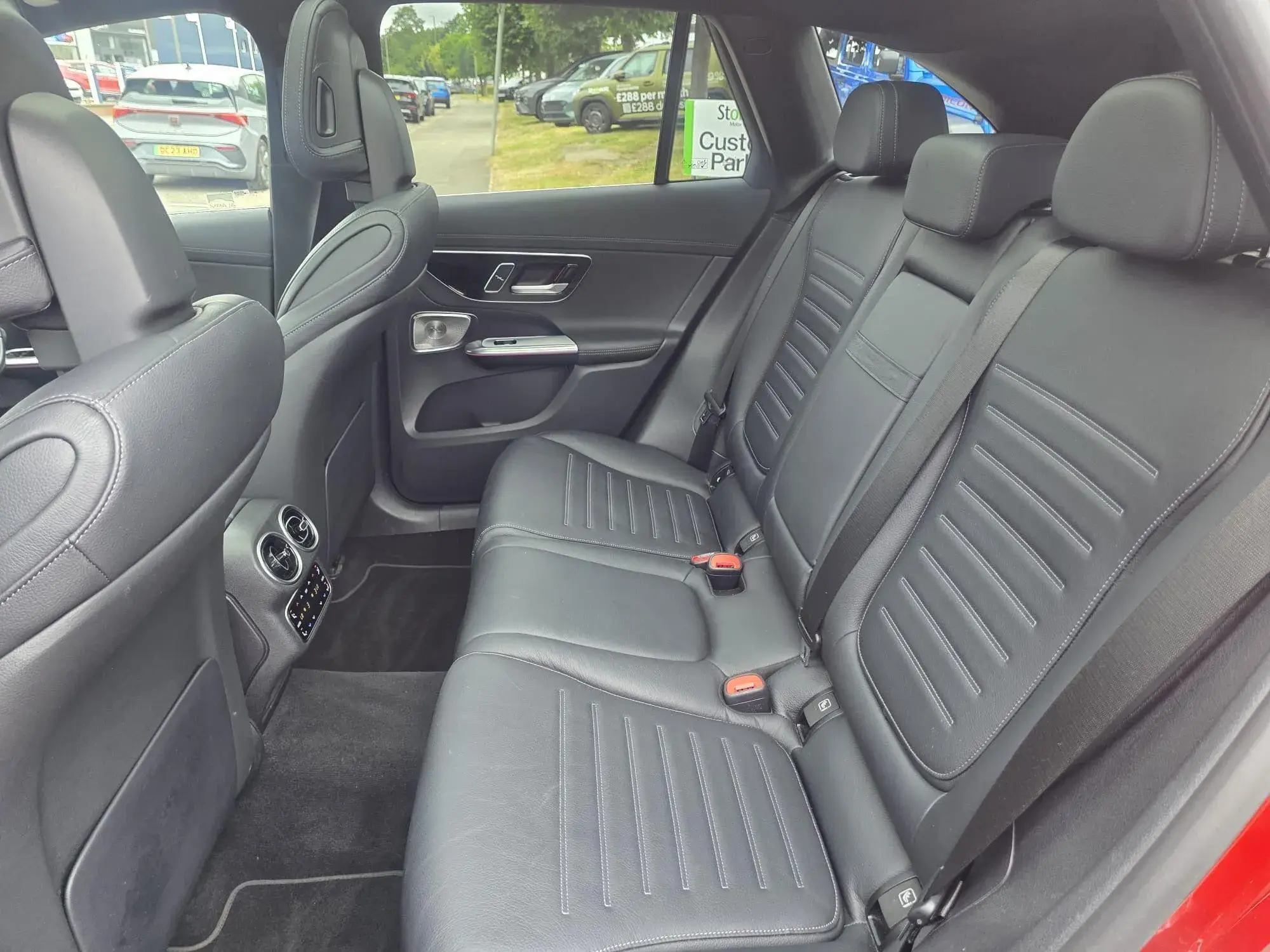 Mercedes-Benz GLC Image 13 Mercedes-Benz GLC Image 13
