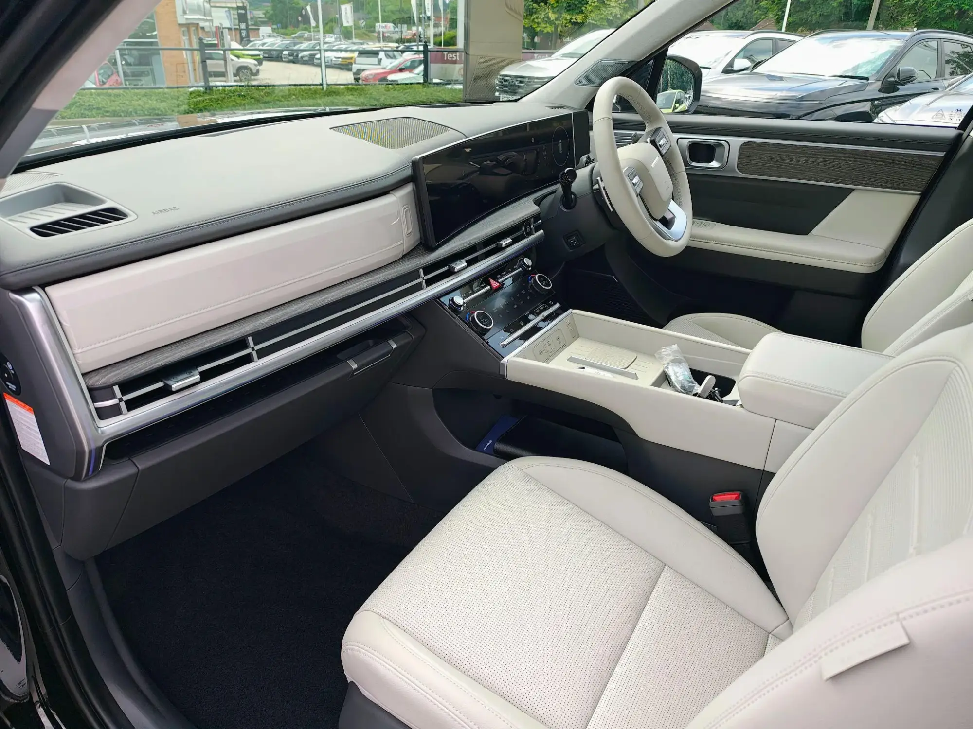 Hyundai SANTA FE Plug-in Hybrid Image 10