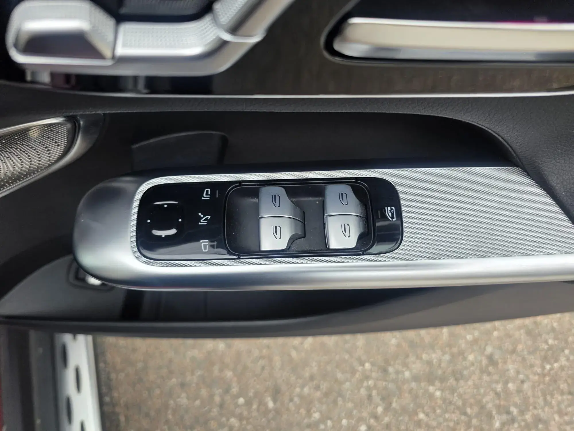 Mercedes-Benz GLC Image 17 Mercedes-Benz GLC Image 17