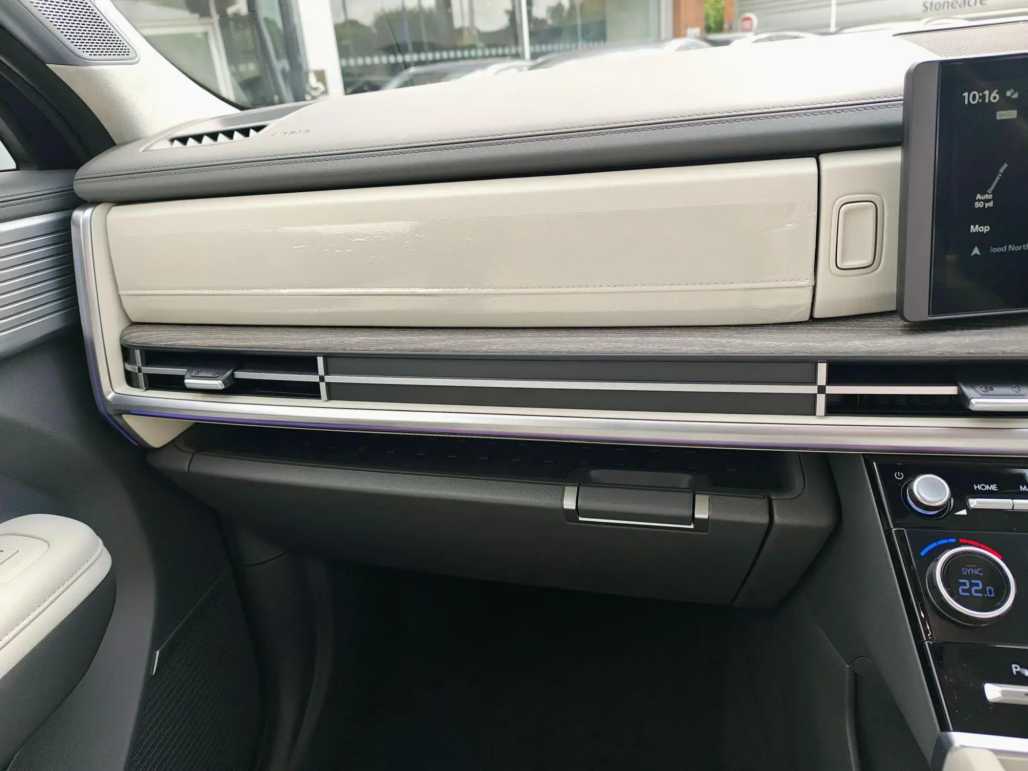 Hyundai SANTA FE Plug-in Hybrid Image 25