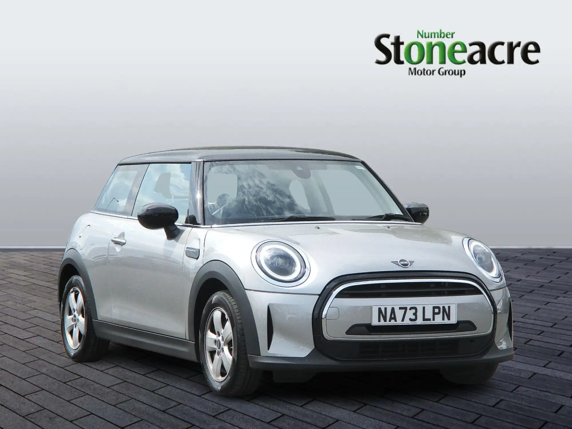 MINI Hatch 1.5 Cooper Classic Steptronic Euro 6 (s/s) 3dr NA73LPN Image 1