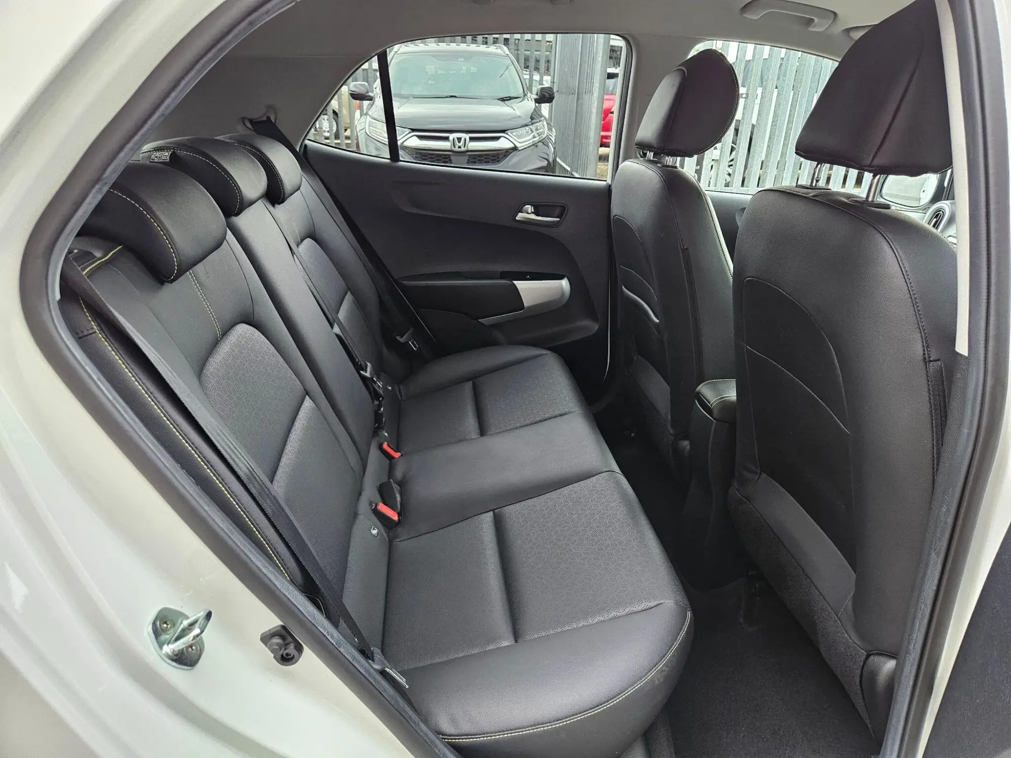 Kia Picanto Image 17