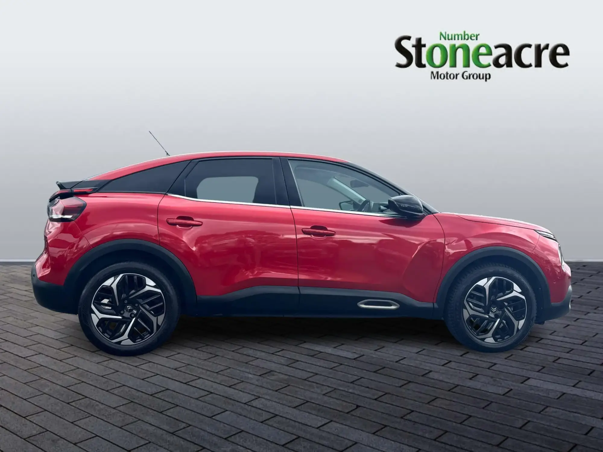 Citroen C4 1.2 PureTech Shine Hatchback 5dr Petrol Manual Euro 6 (s/s) (130 ps) YD71XZE Image 2