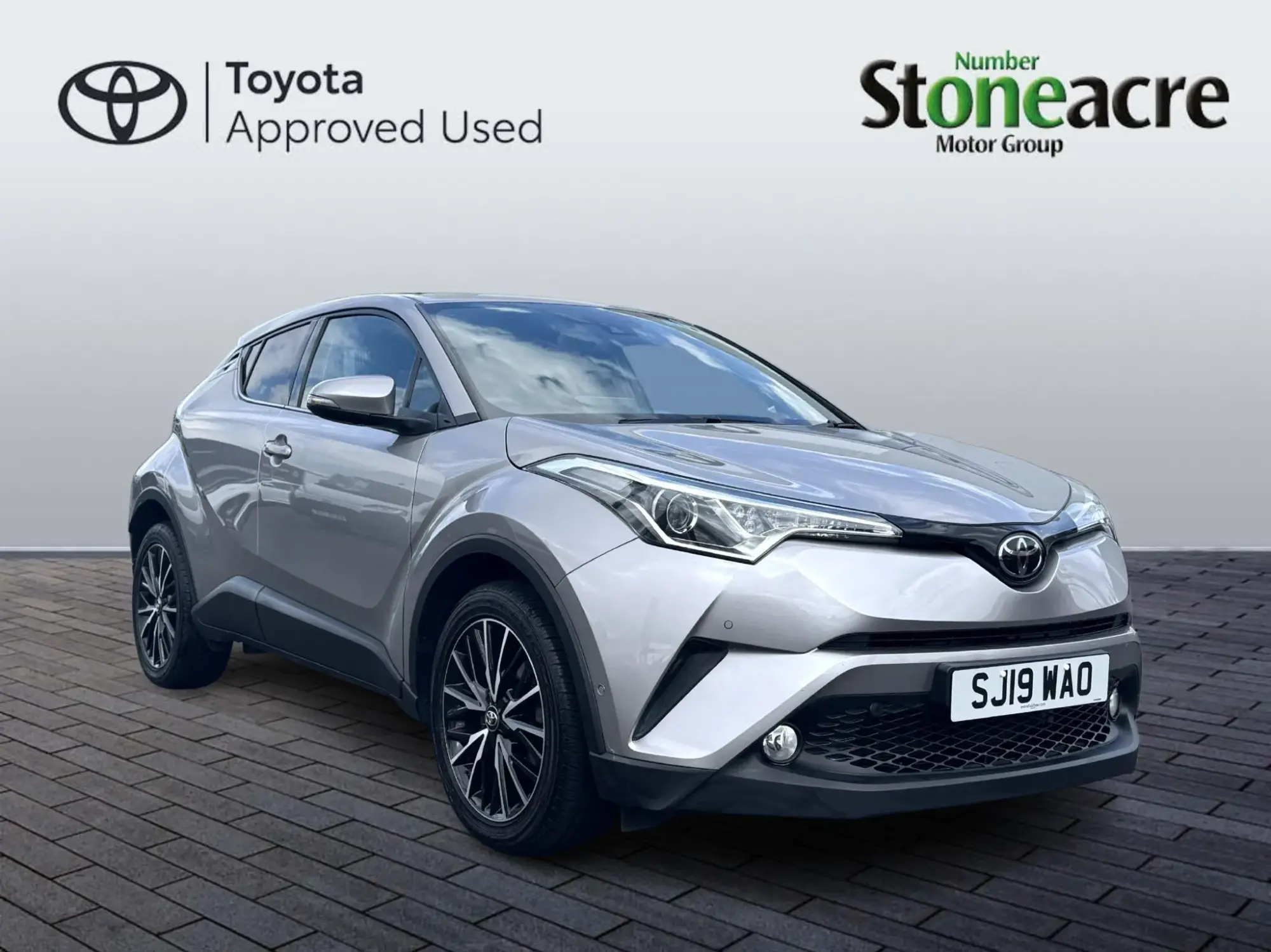 Toyota C-HR Self-Charging Hybrid 1.2 VVT-i Excel SUV 5dr Petrol CVT AWD Euro 6 (s/s) (116 ps) SJ19WAO Image 1
