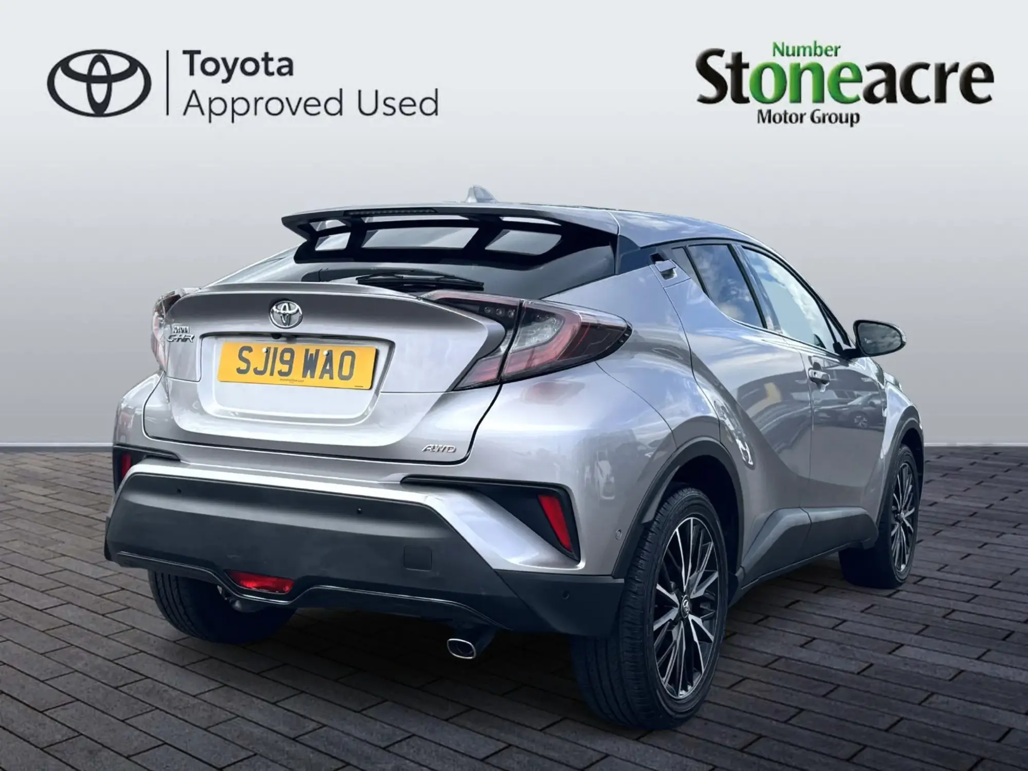 Toyota C-HR Self-Charging Hybrid 1.2 VVT-i Excel SUV 5dr Petrol CVT AWD Euro 6 (s/s) (116 ps) SJ19WAO Image 3