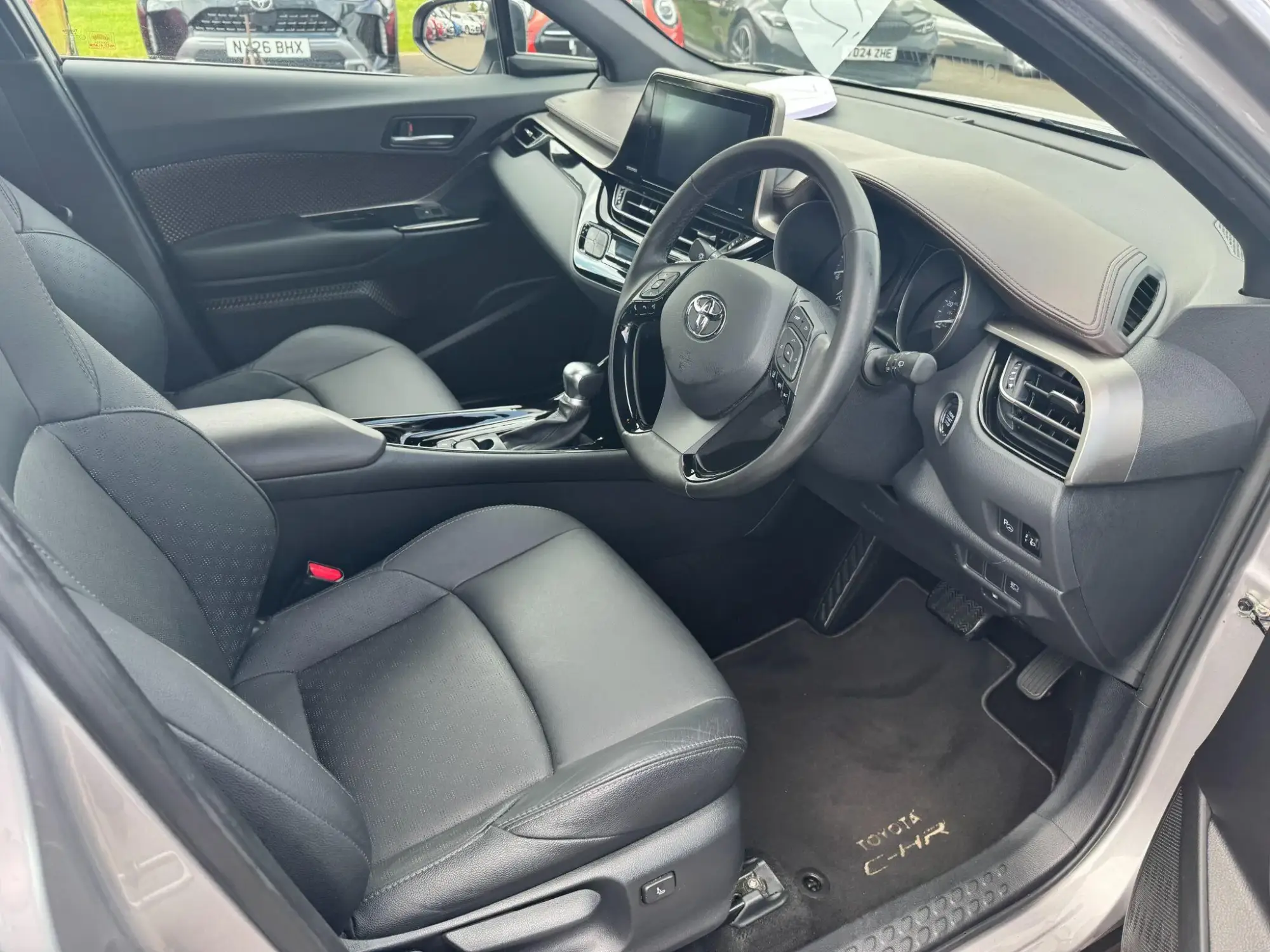Toyota C-HR Self-Charging Hybrid Image 11 Toyota C-HR Self-Charging Hybrid Image 11