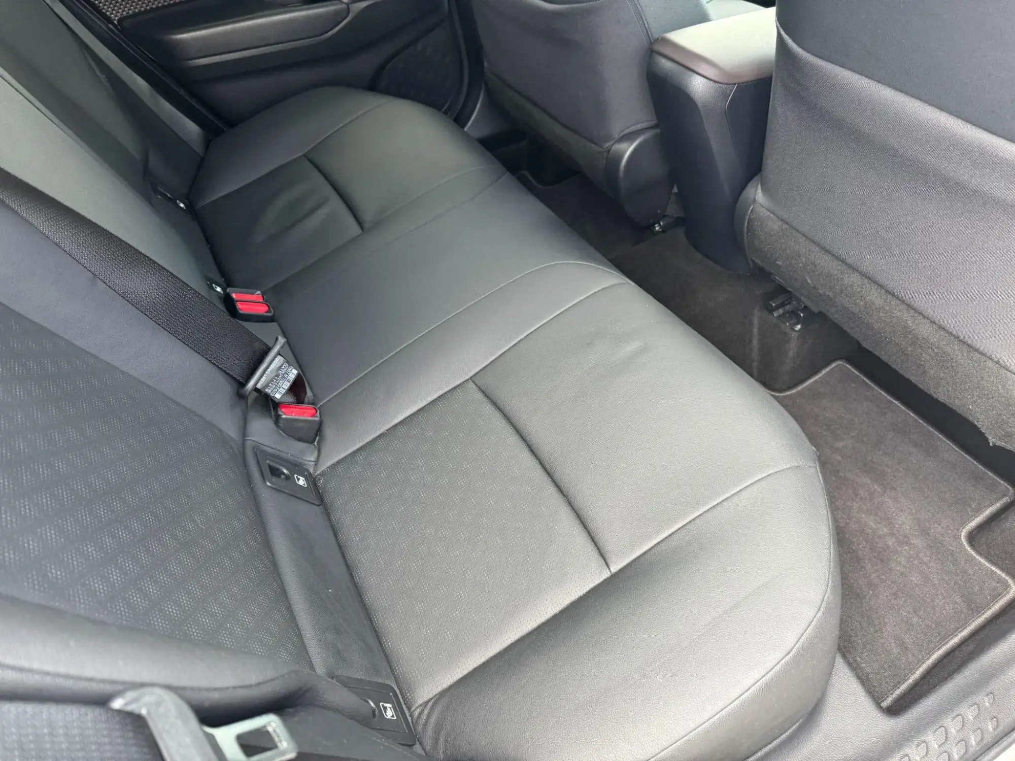 Toyota C-HR Self-Charging Hybrid Image 12 Toyota C-HR Self-Charging Hybrid Image 12