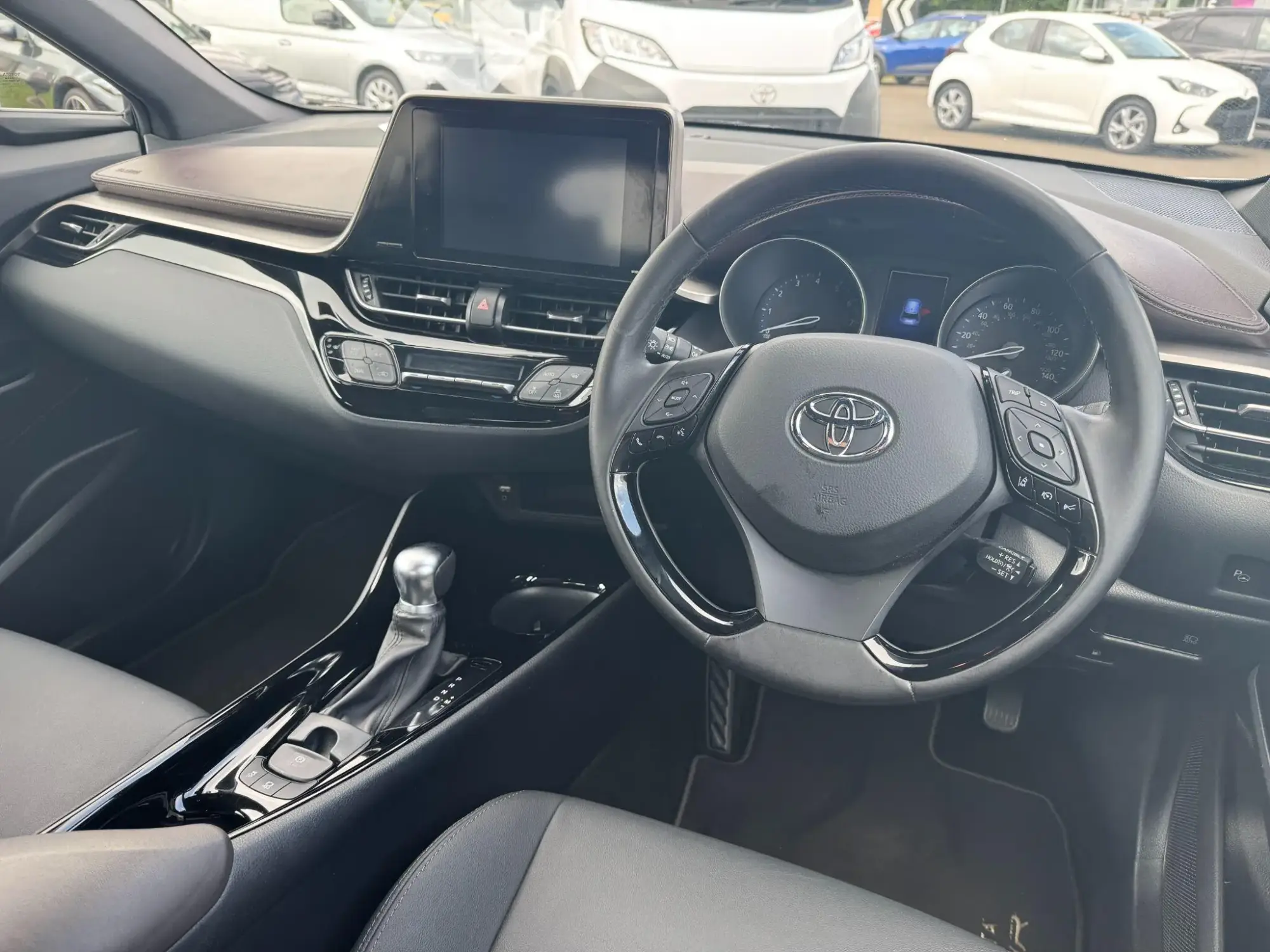 Toyota C-HR Self-Charging Hybrid Image 16 Toyota C-HR Self-Charging Hybrid Image 16