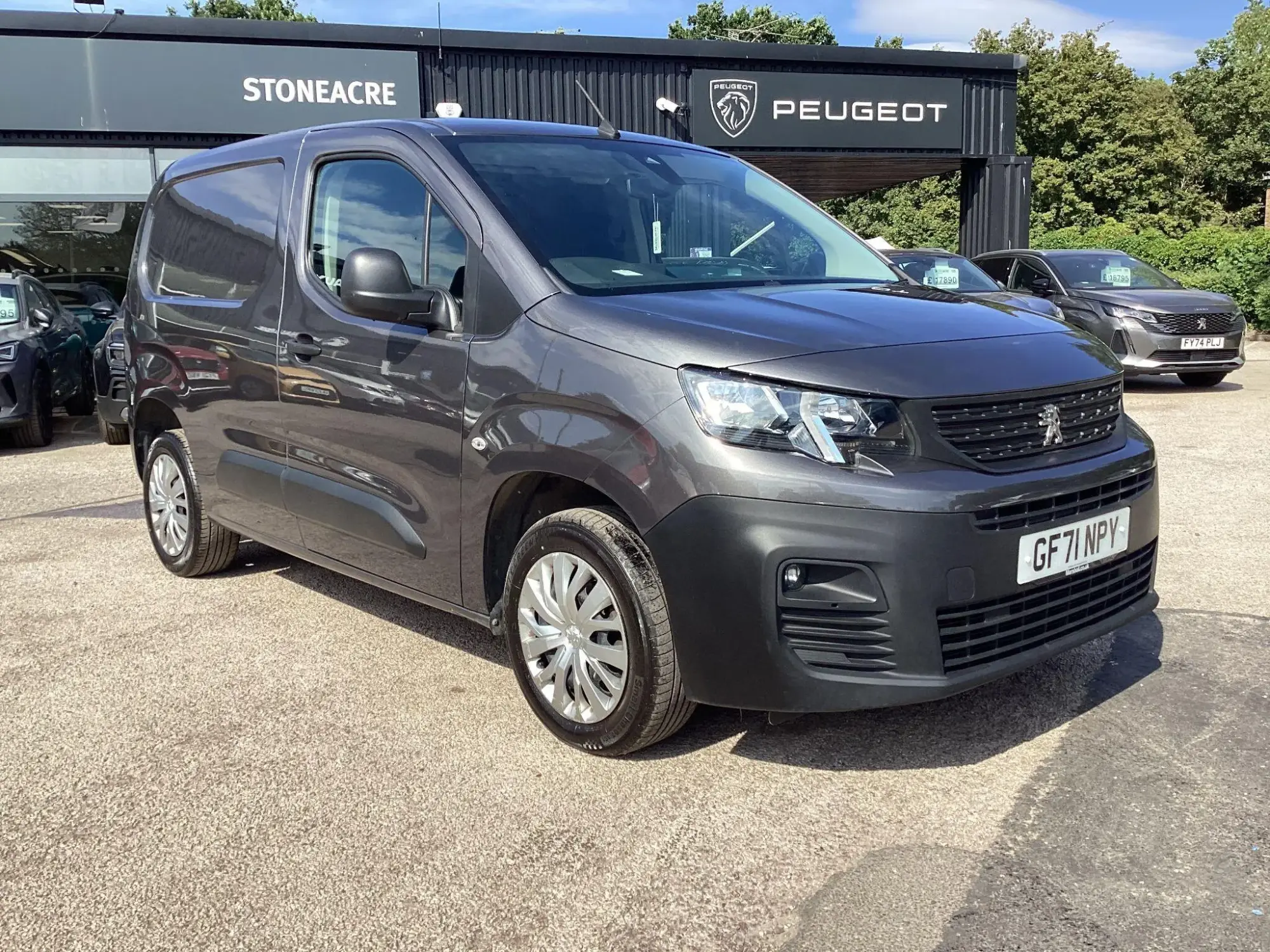 Peugeot Partner 1.5 BlueHDi 1000 Professional Premium Standard Panel Van EAT8 SWB Euro 6 (s/s) 5dr V1HDS Image 1