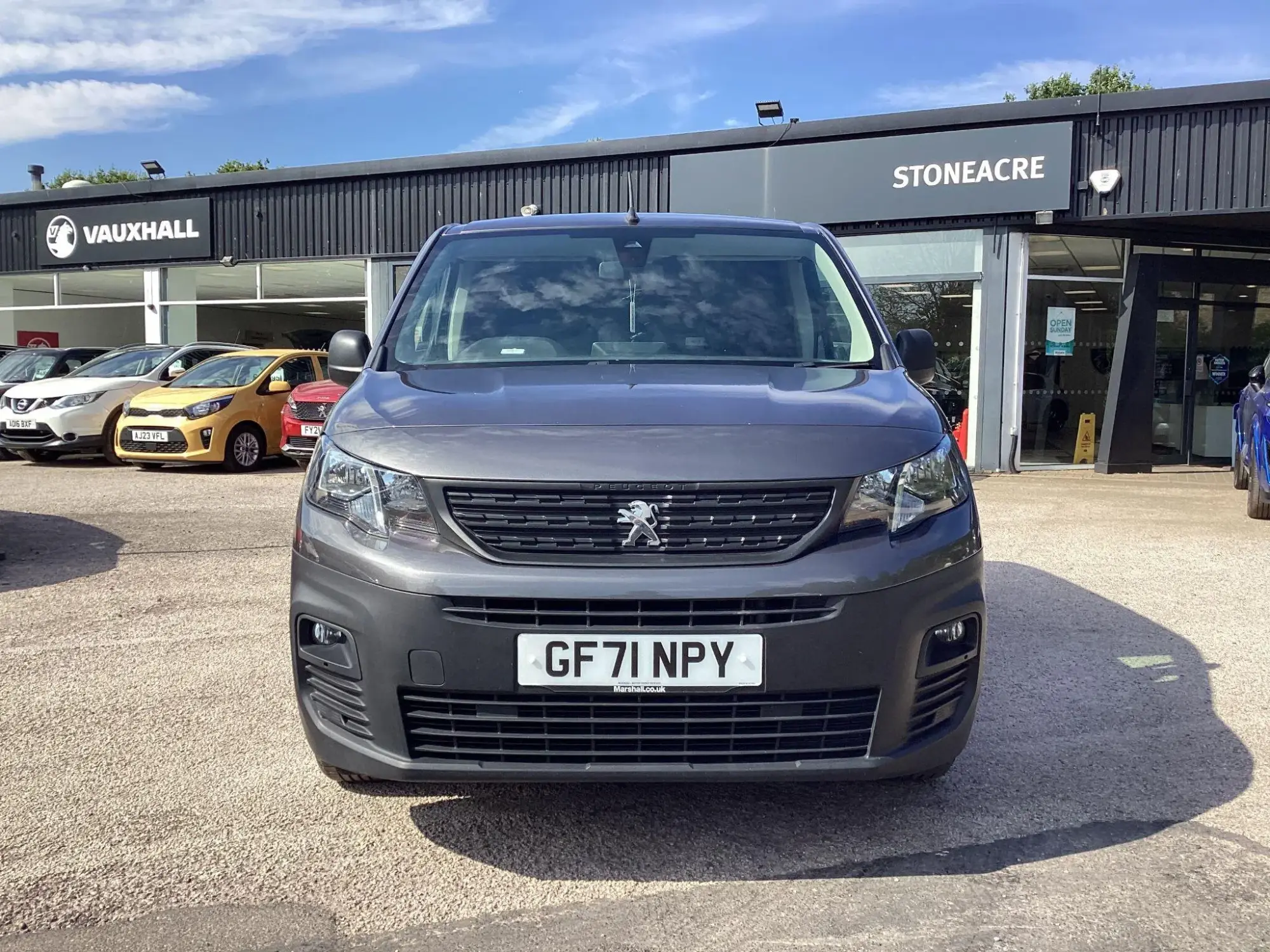 Peugeot Partner 1.5 BlueHDi 1000 Professional Premium Standard Panel Van EAT8 SWB Euro 6 (s/s) 5dr V1HDS Image 2