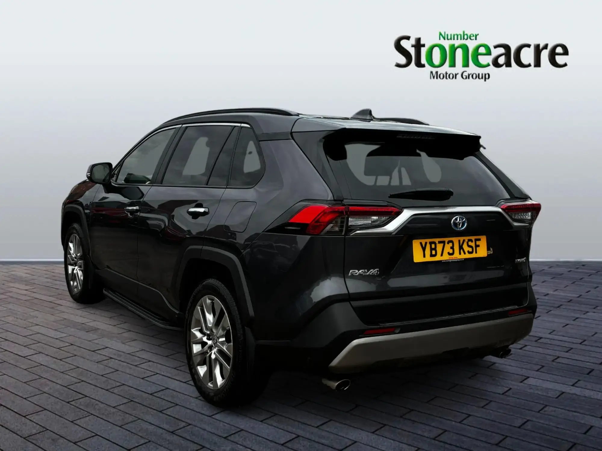 Toyota RAV4 Image 4