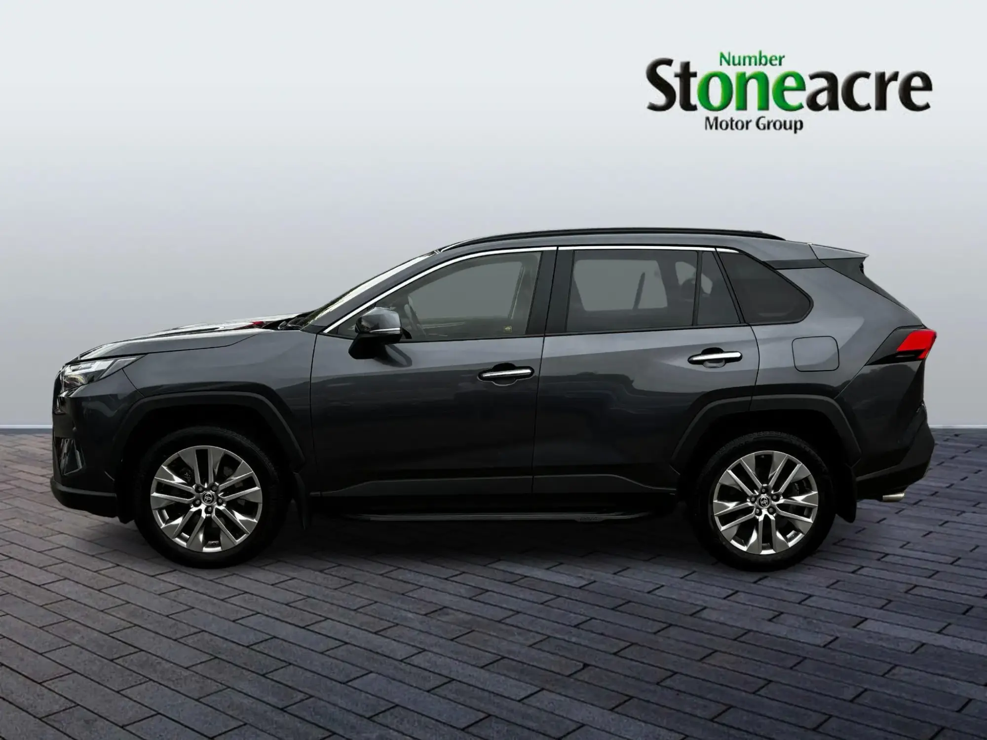 Toyota RAV4 Image 5