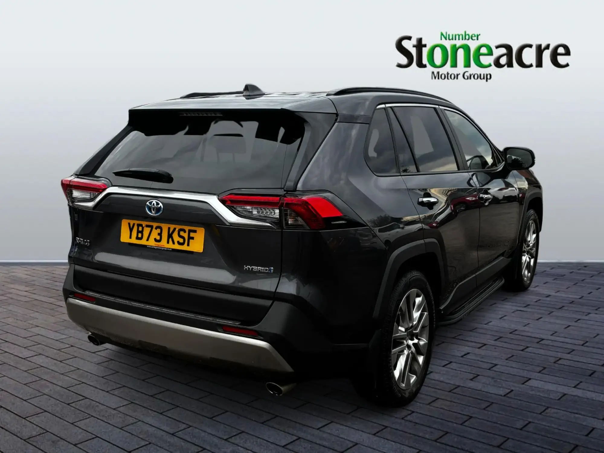 Toyota RAV4 Image 8