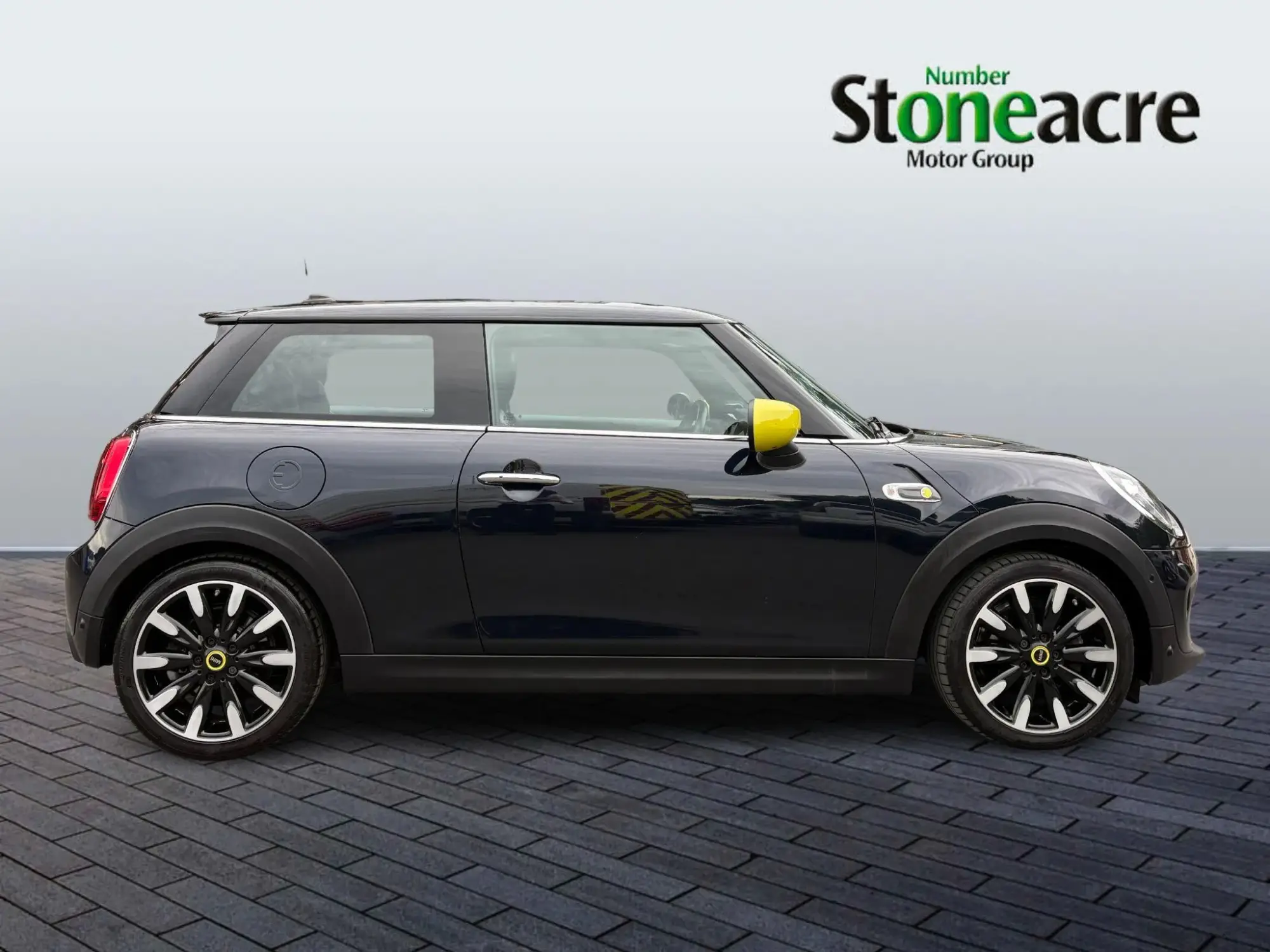 MINI Electric Hatch 32.6kWh Level 3 Auto 3dr HT21EVR Image 2