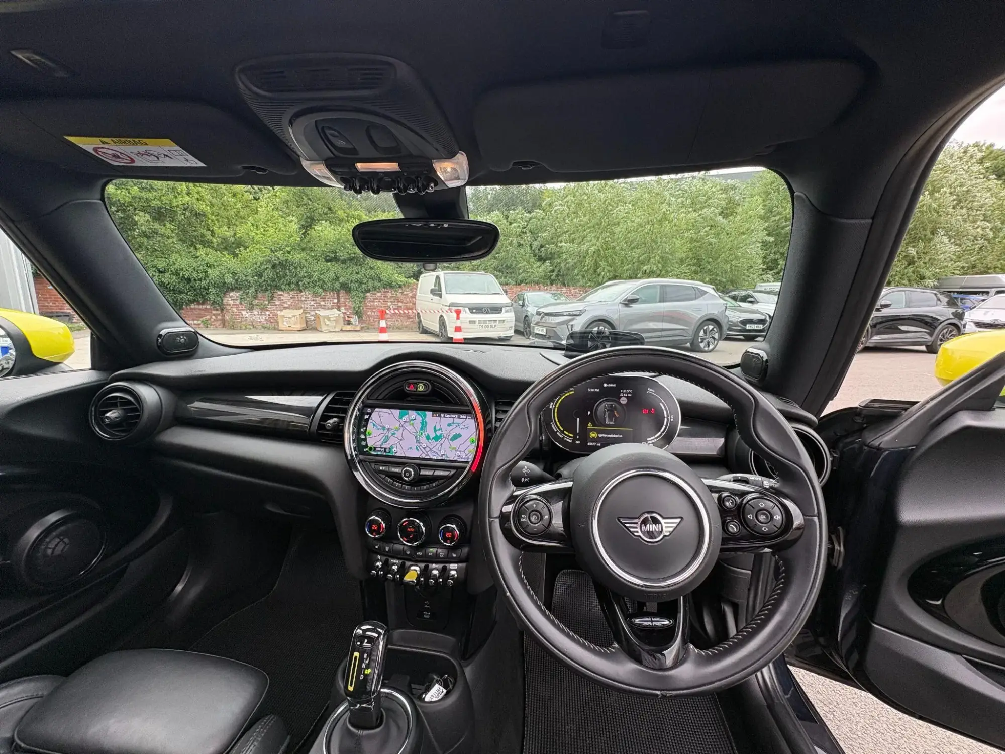 MINI Electric Hatch Image 9 MINI Electric Hatch Image 9
