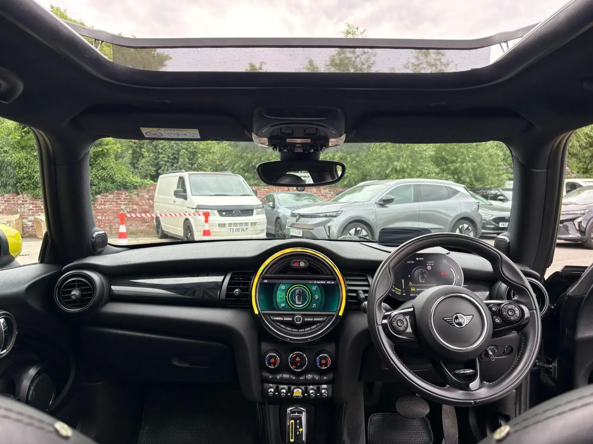 MINI Electric Hatch Image 11 MINI Electric Hatch Image 11