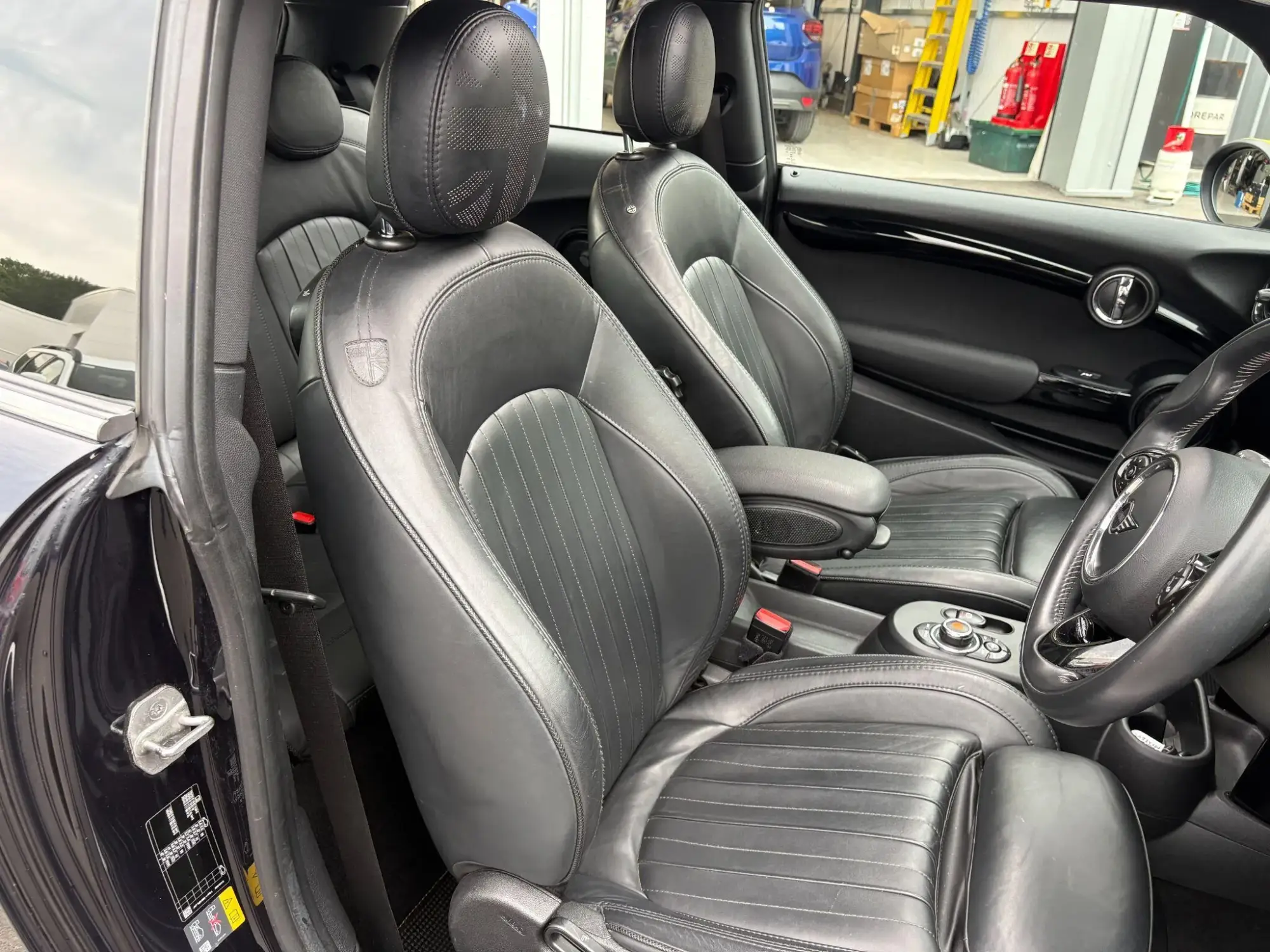MINI Electric Hatch Image 13 MINI Electric Hatch Image 13