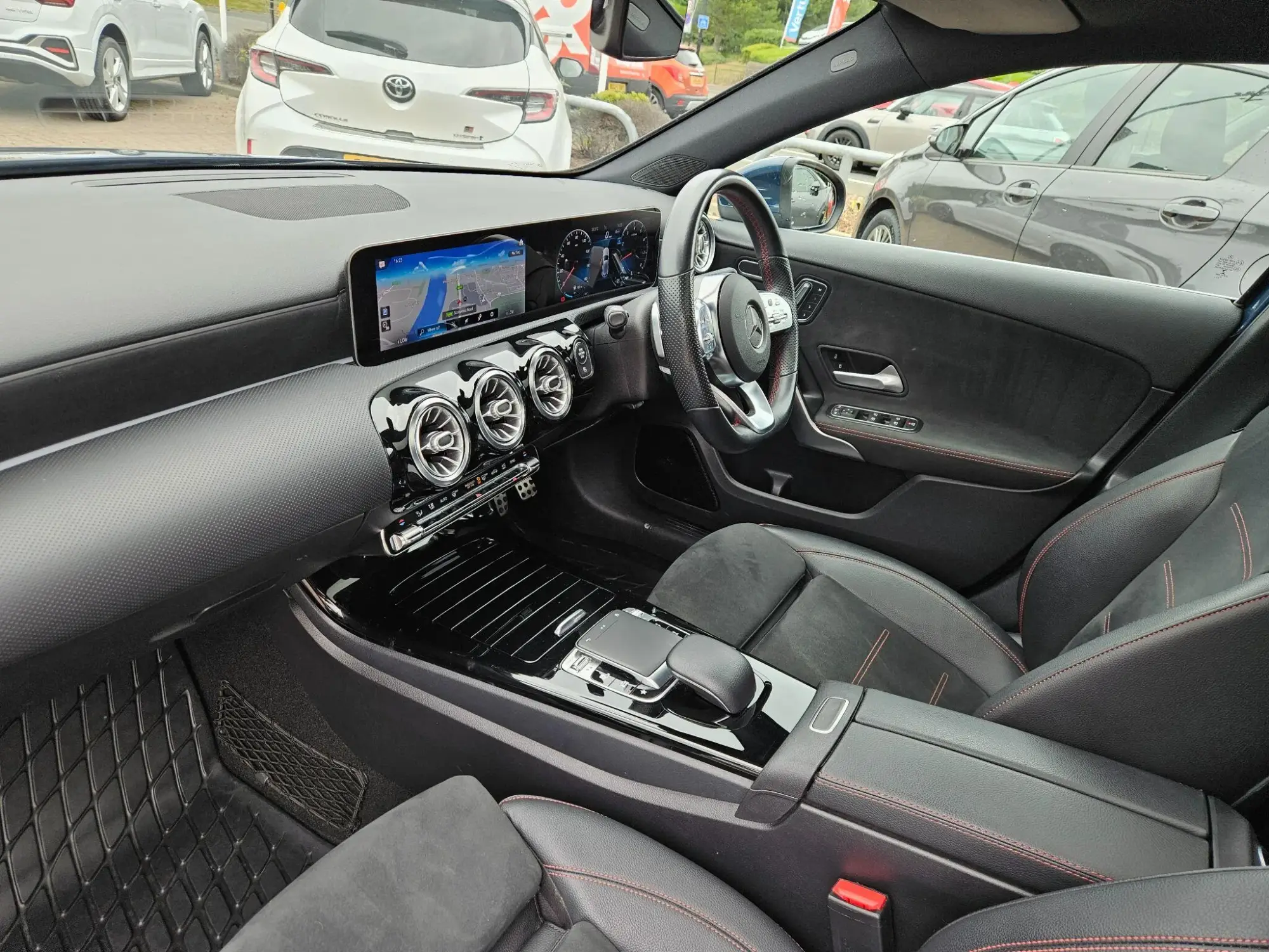 Mercedes-Benz A-Class Image 13 Mercedes-Benz A-Class Image 13