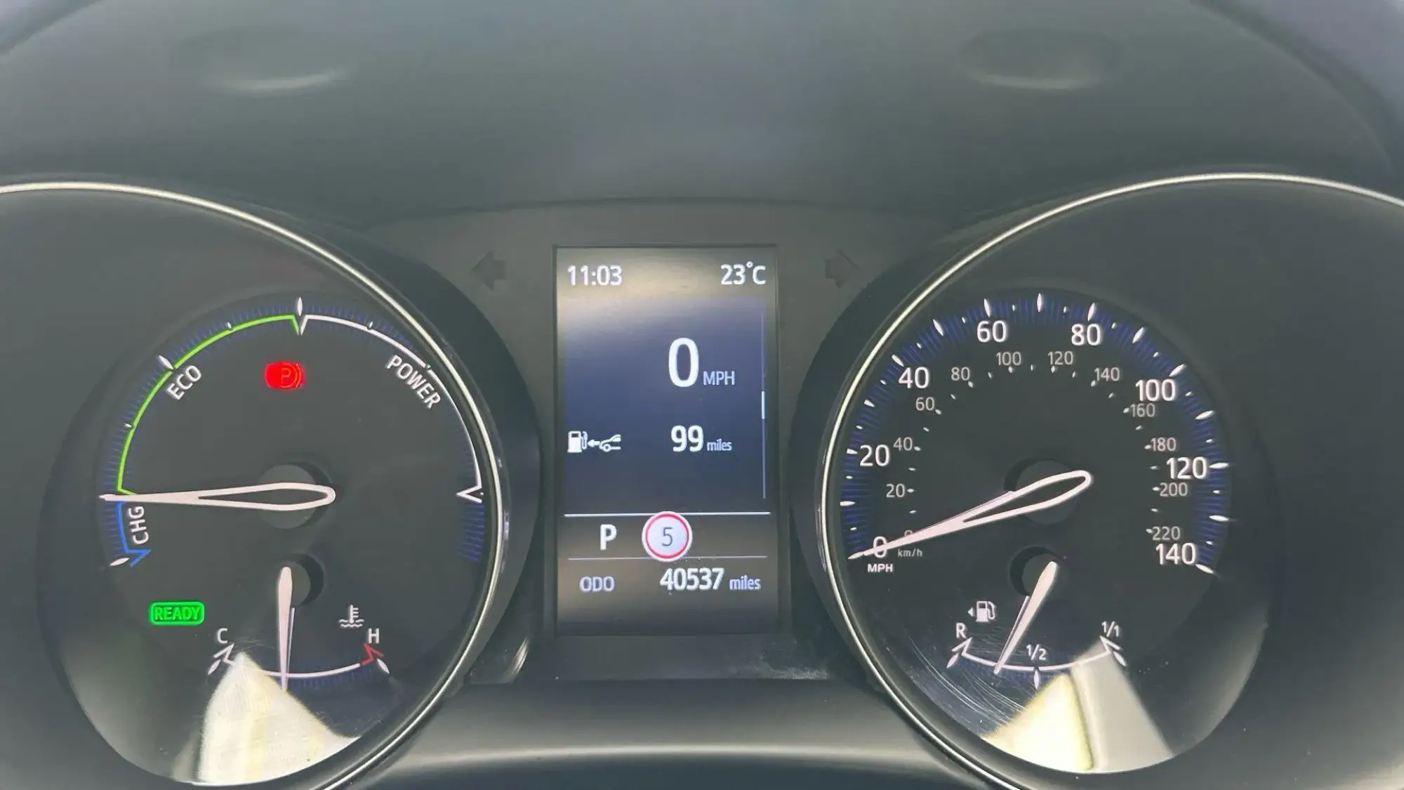 Toyota C-HR Self-Charging Hybrid Image 13 Toyota C-HR Self-Charging Hybrid Image 13