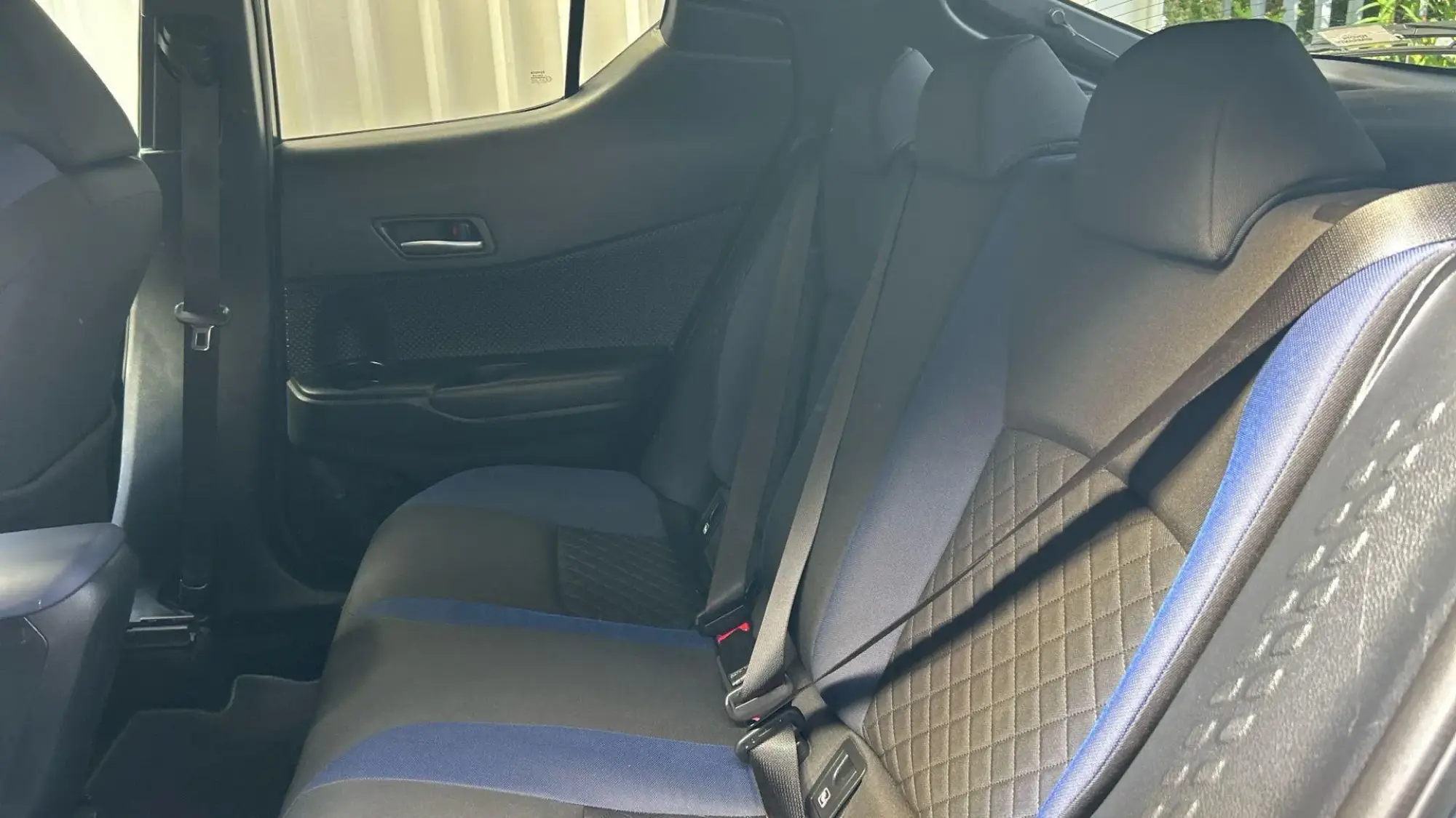 Toyota C-HR Self-Charging Hybrid Image 17 Toyota C-HR Self-Charging Hybrid Image 17