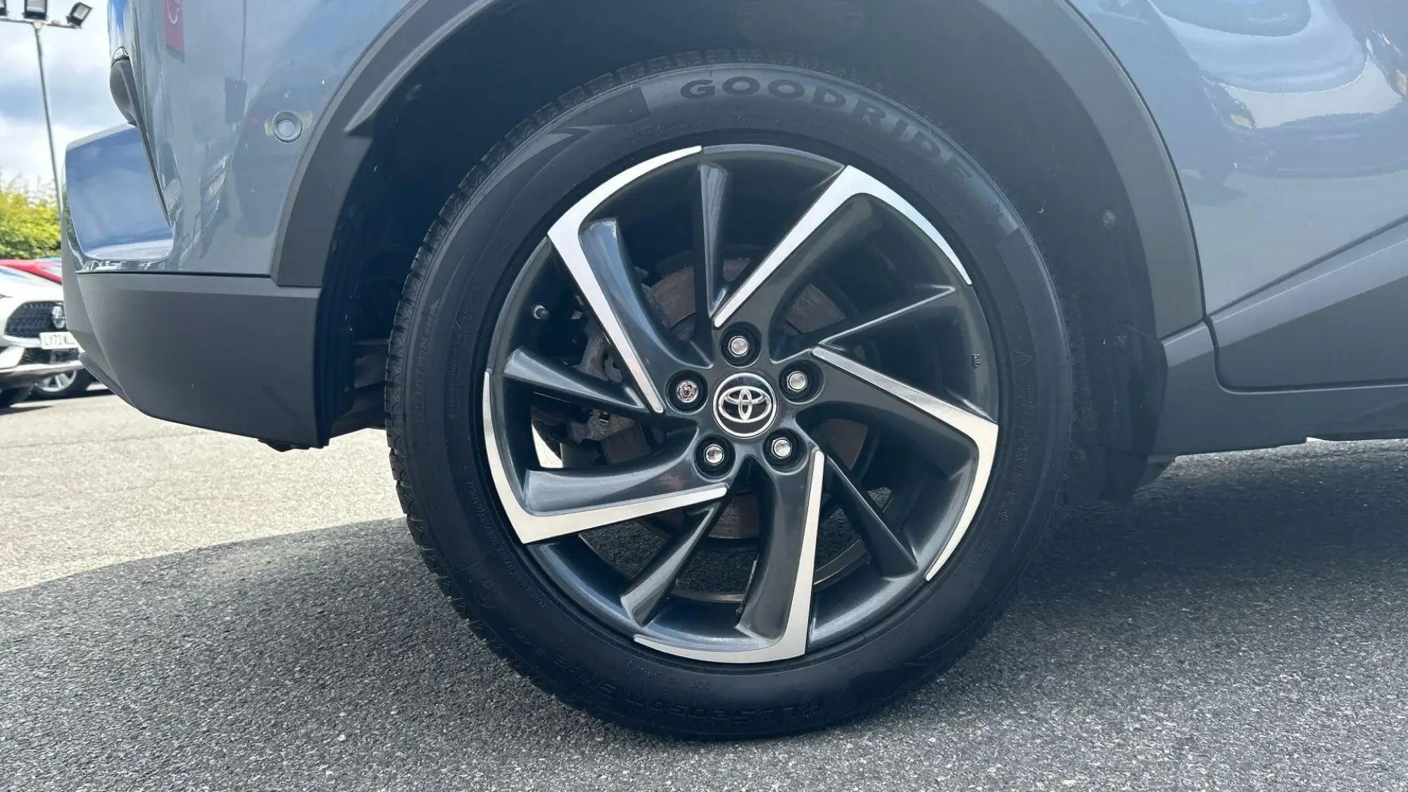Toyota C-HR Self-Charging Hybrid Image 19 Toyota C-HR Self-Charging Hybrid Image 19