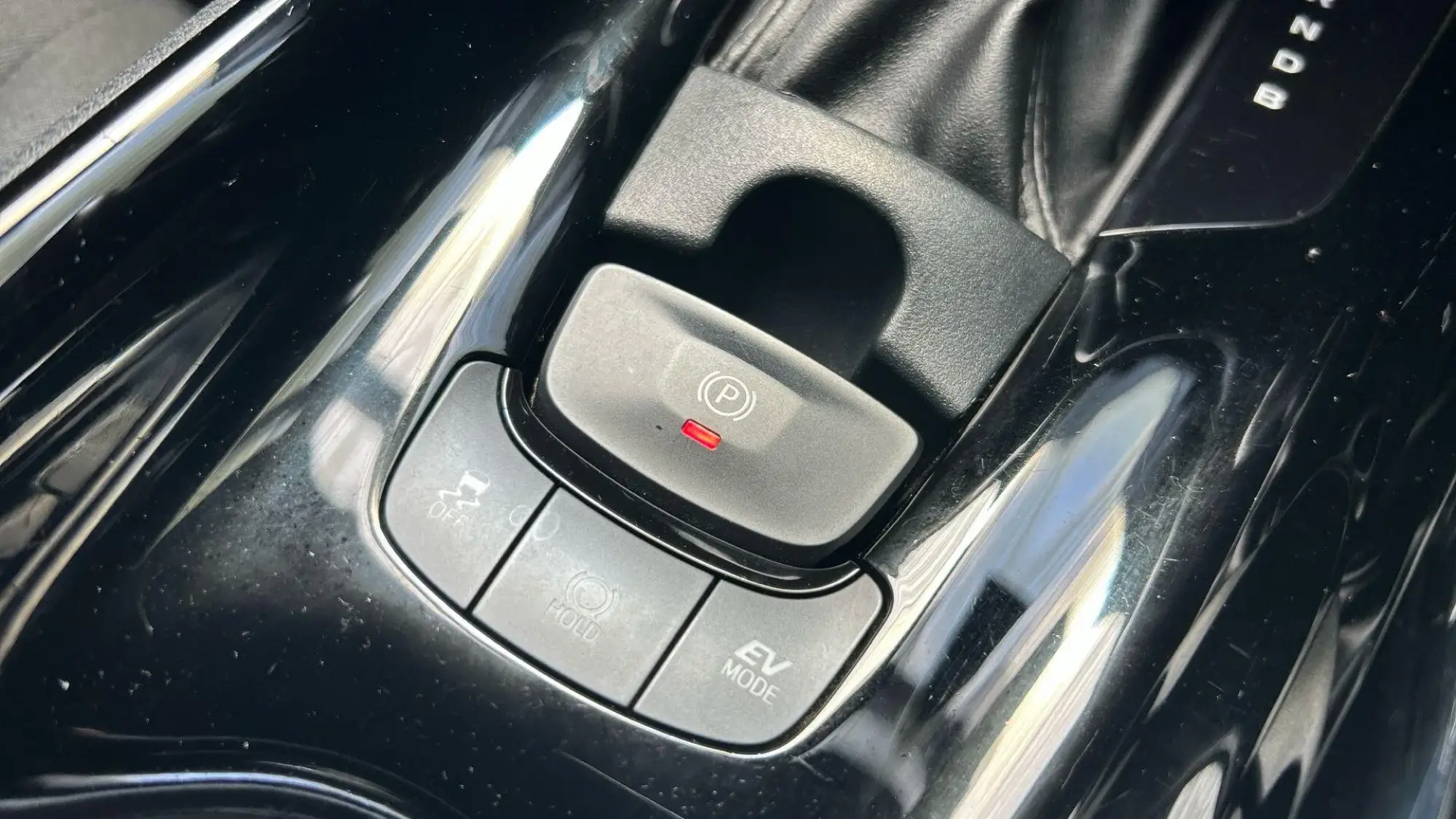 Toyota C-HR Self-Charging Hybrid Image 35 Toyota C-HR Self-Charging Hybrid Image 35