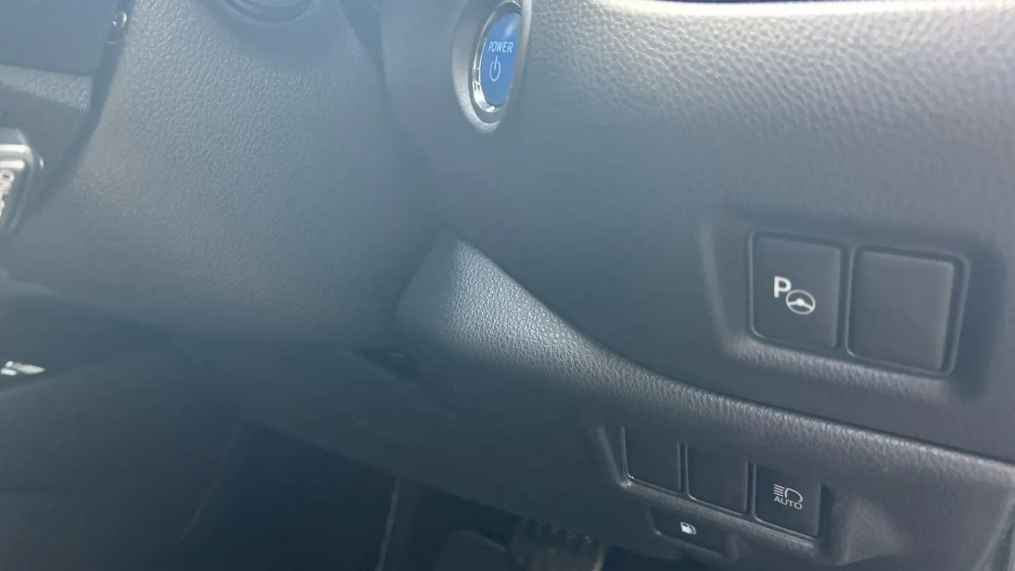 Toyota C-HR Self-Charging Hybrid Image 40 Toyota C-HR Self-Charging Hybrid Image 40