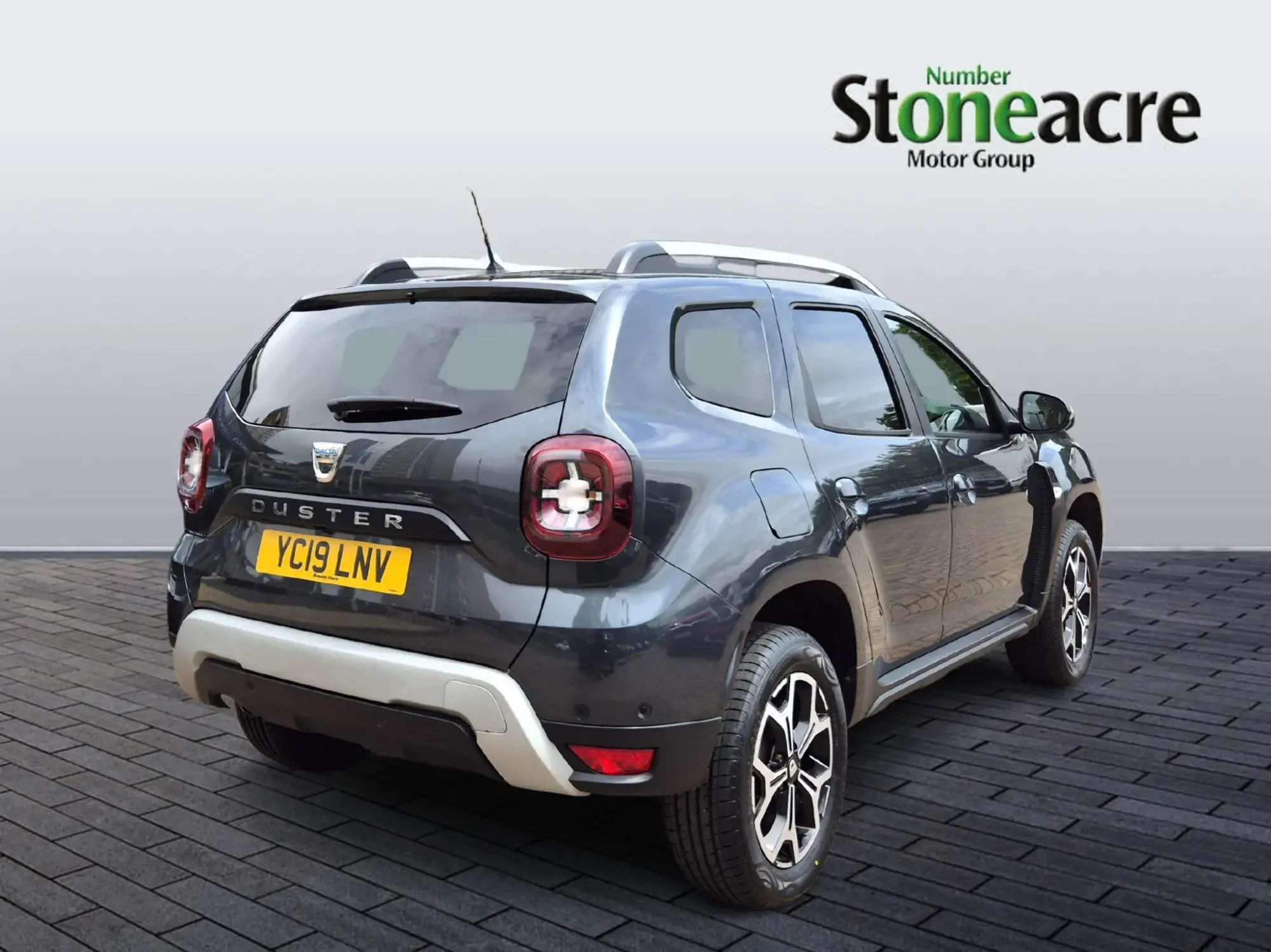 Dacia Duster 1.6 SCe Prestige 5dr YC19LNV Image 3