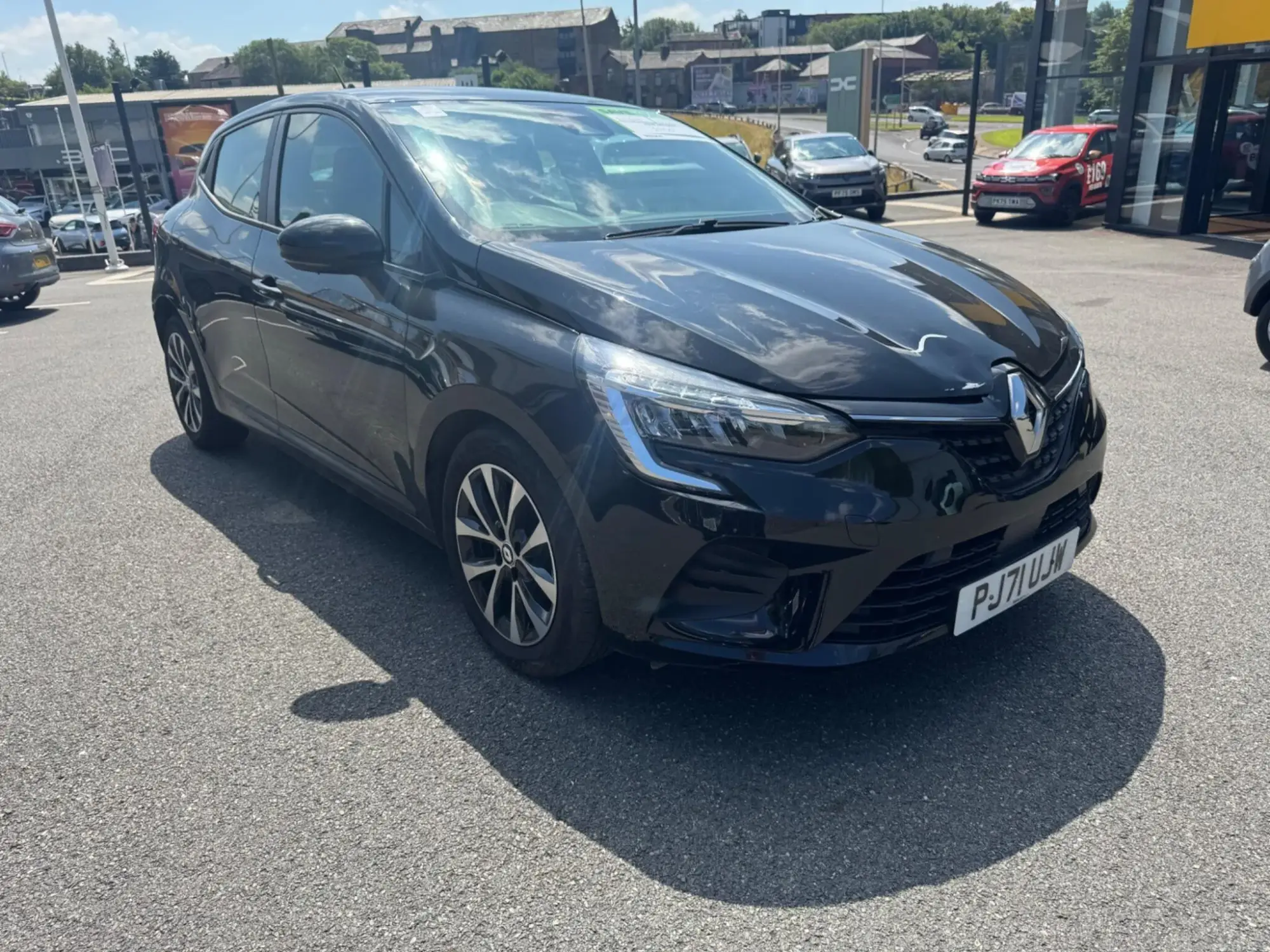 Renault Clio Iconic TCe 90 MY21.5 PJ71UJW Image 1