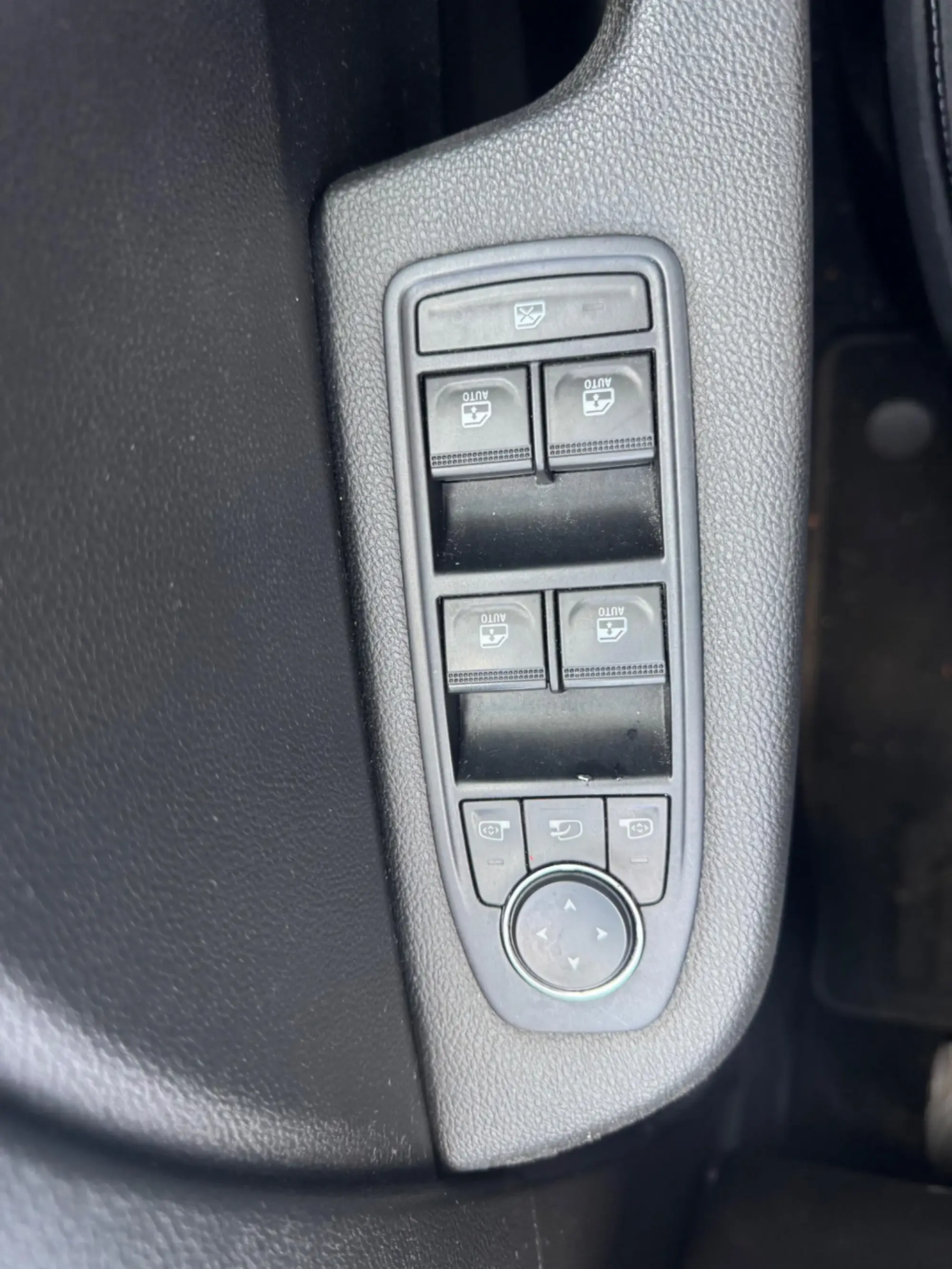 Renault Clio Image 10