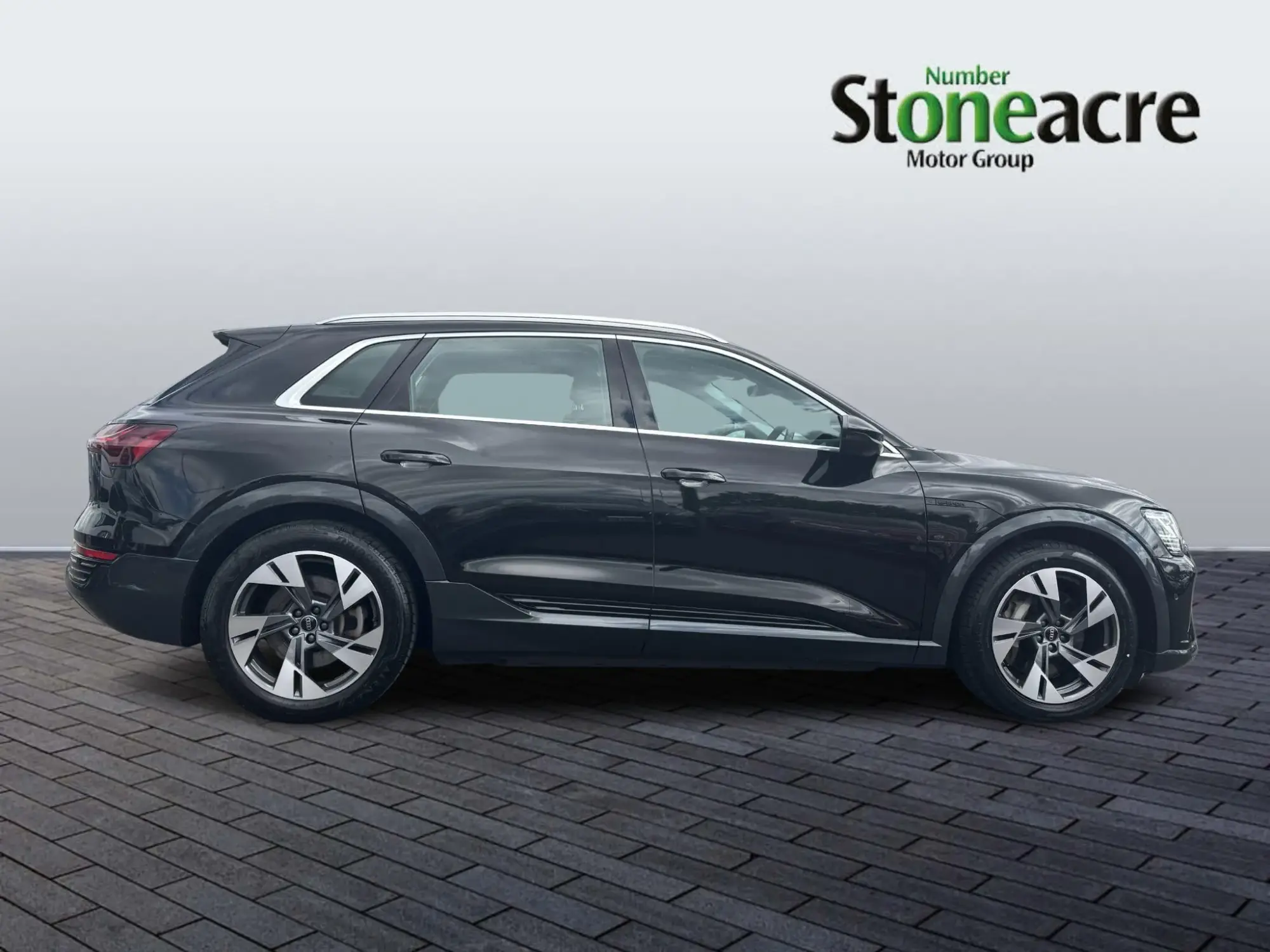 Audi Q8 e-tron Image 2 Audi Q8 e-tron Image 2