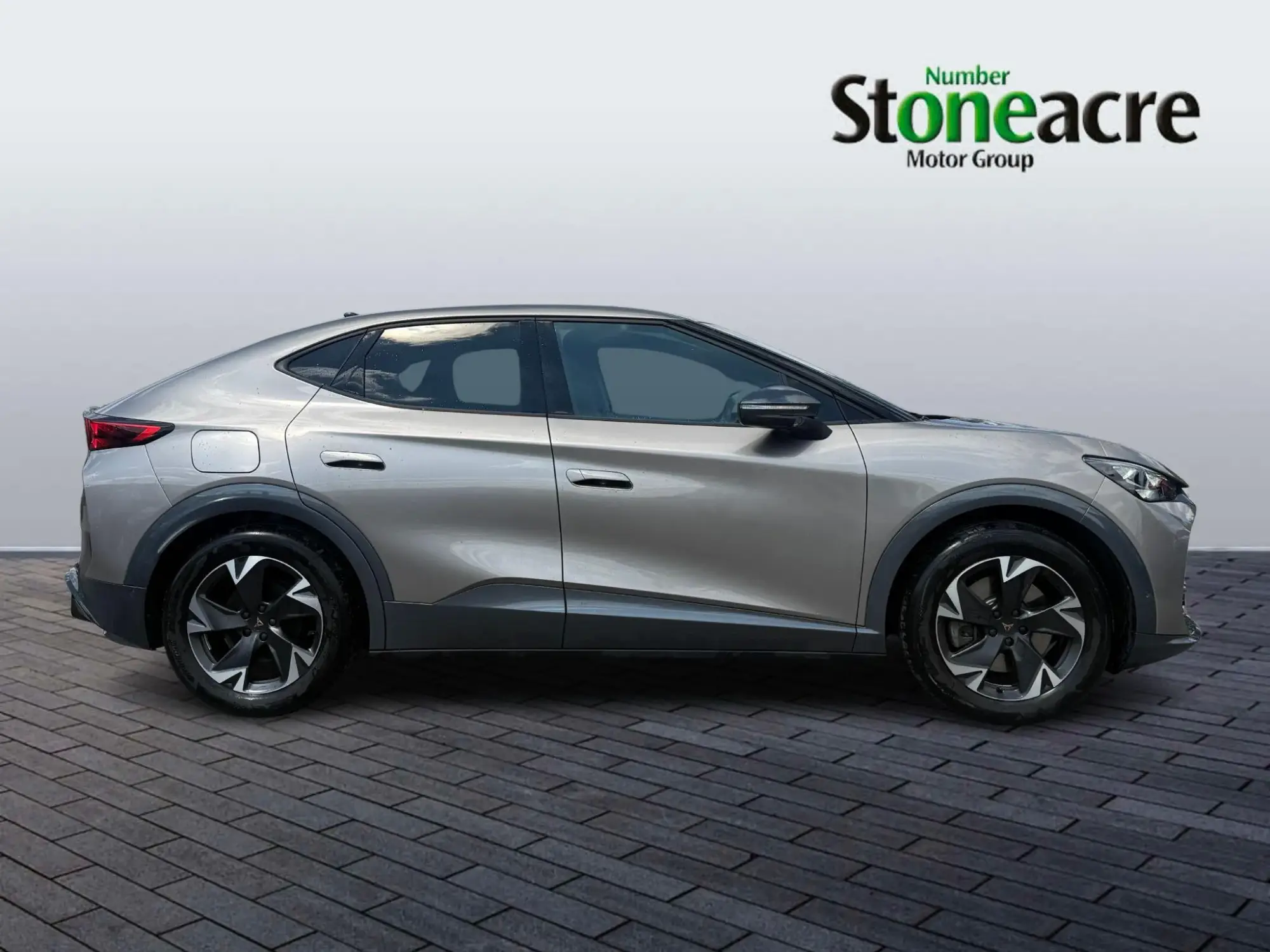 CUPRA Tavascan 77kWh V1 SUV Coupe Auto 5dr KR75RZA Image 2