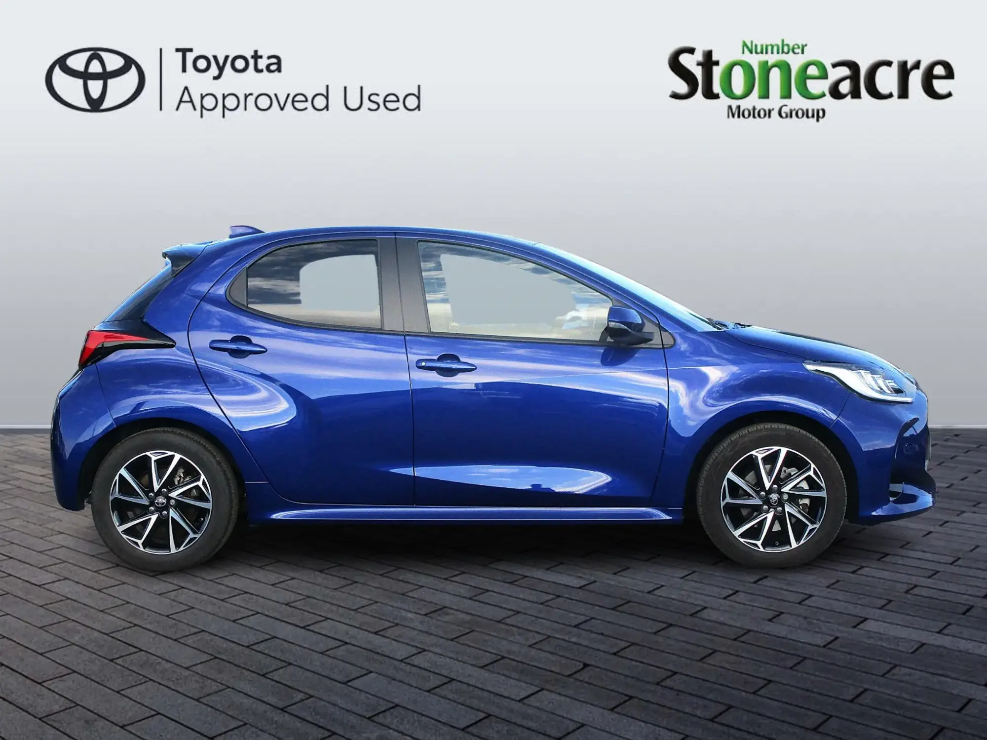 Toyota Yaris Image 2