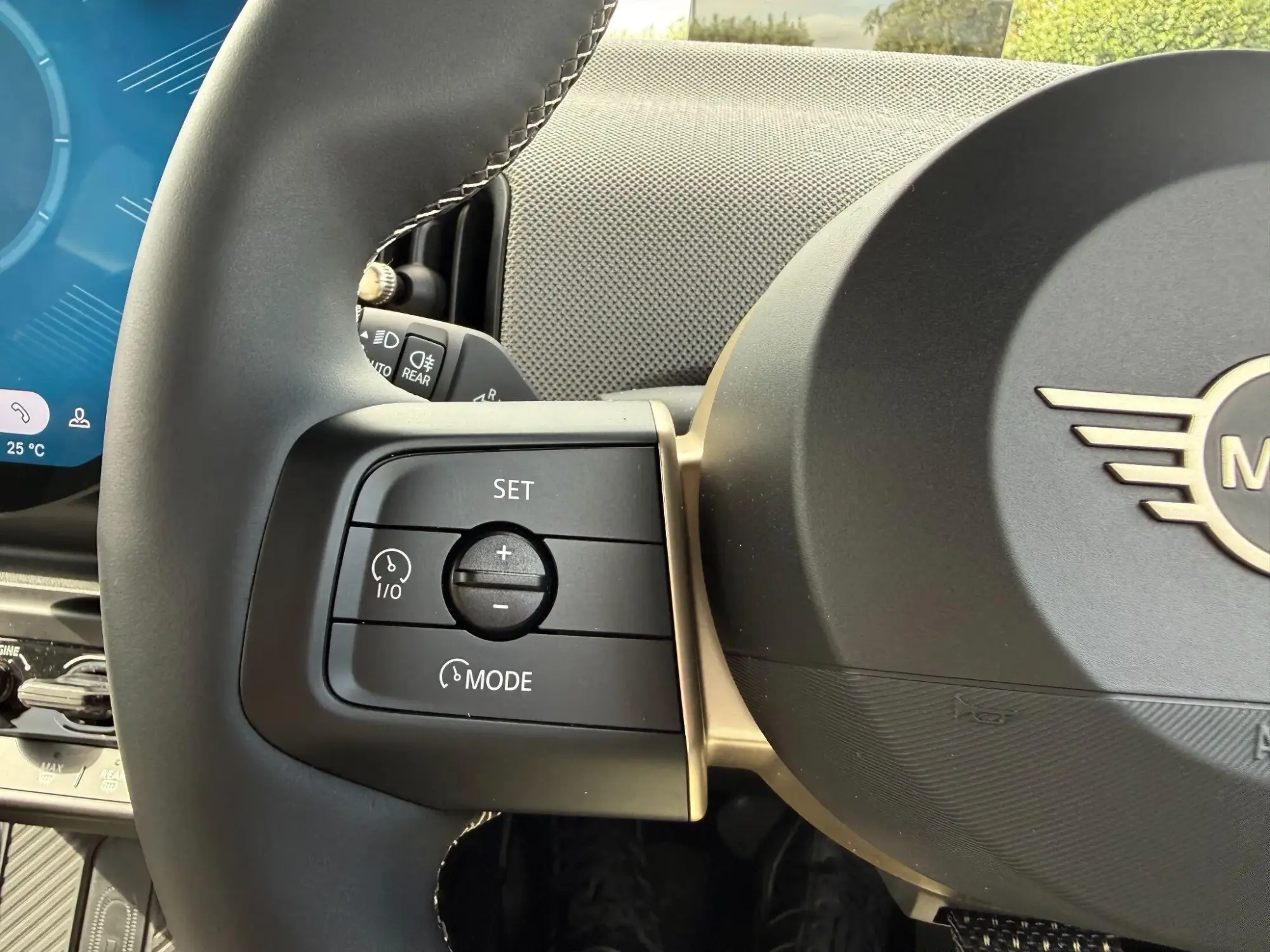 MINI Cooper Image 13