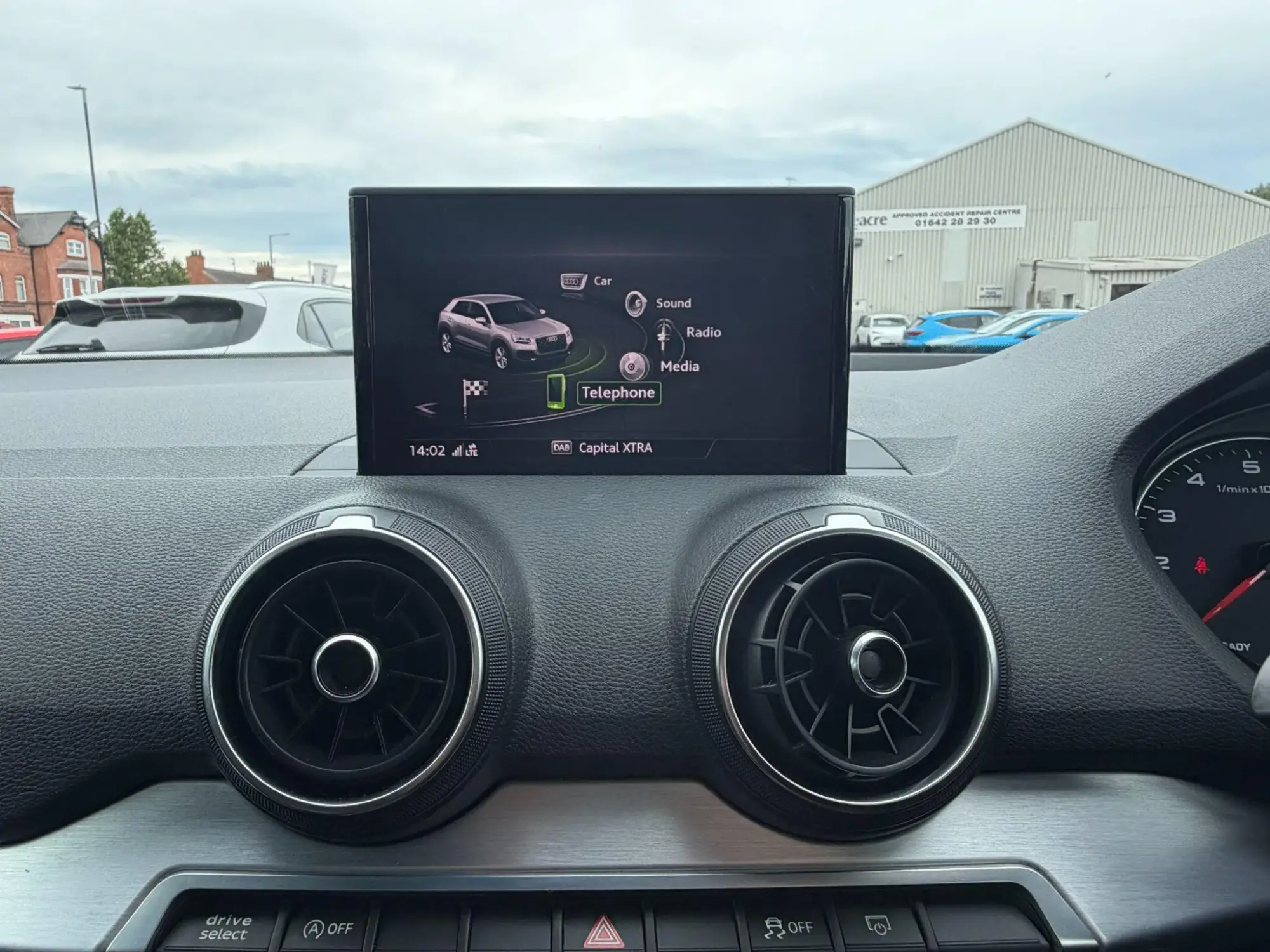Audi Q2 Image 24