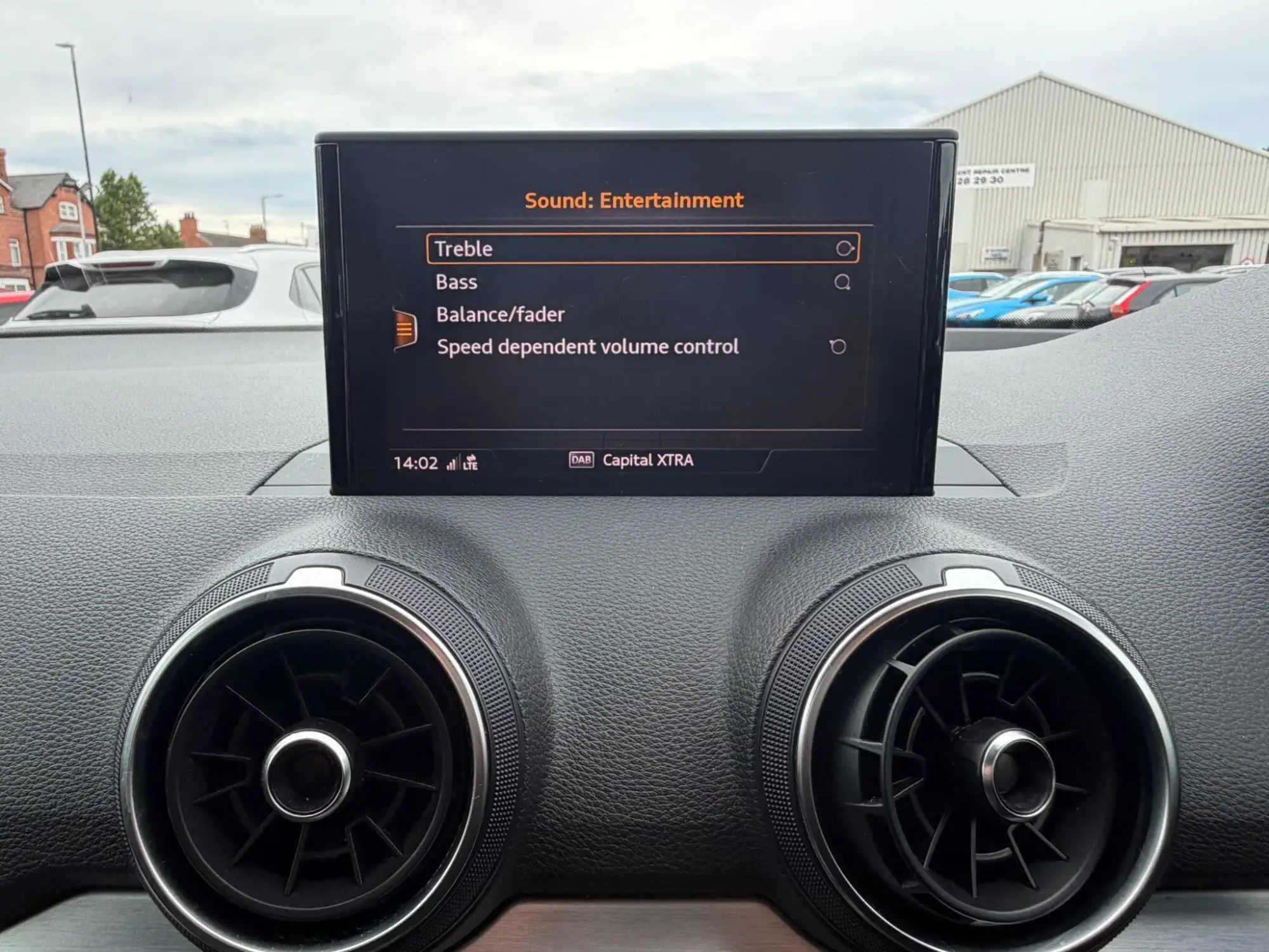 Audi Q2 Image 27