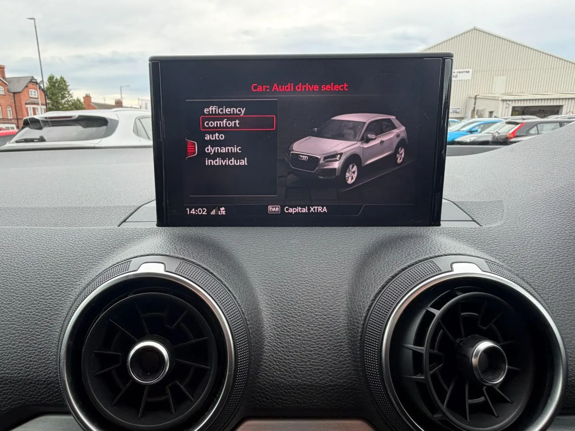 Audi Q2 Image 28