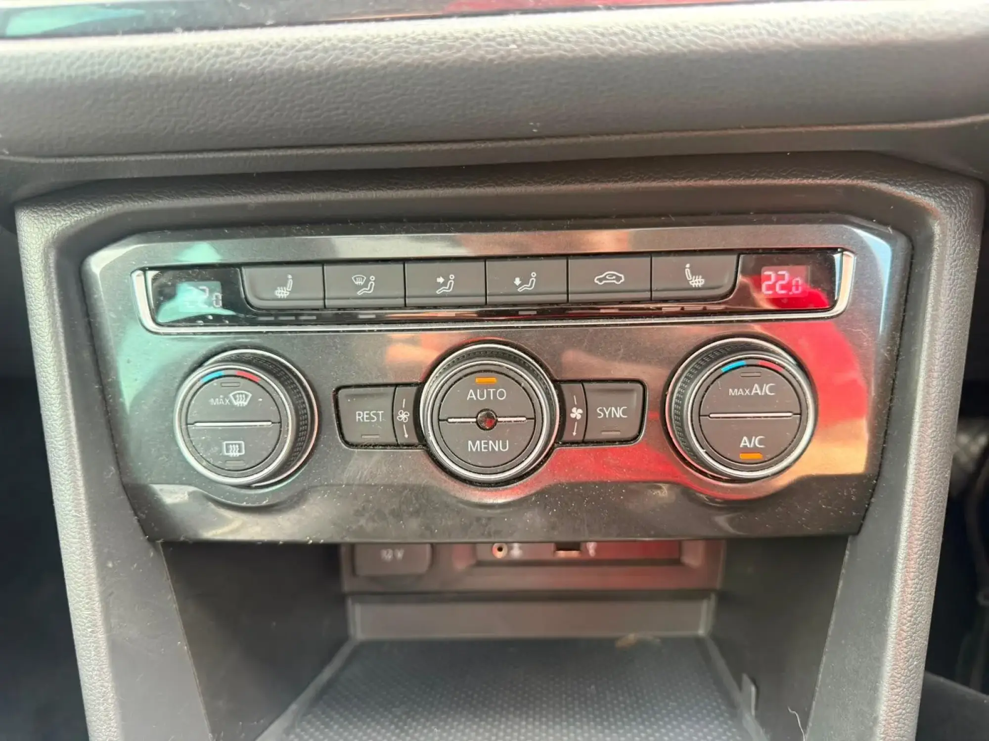 Volkswagen Tiguan Image 17