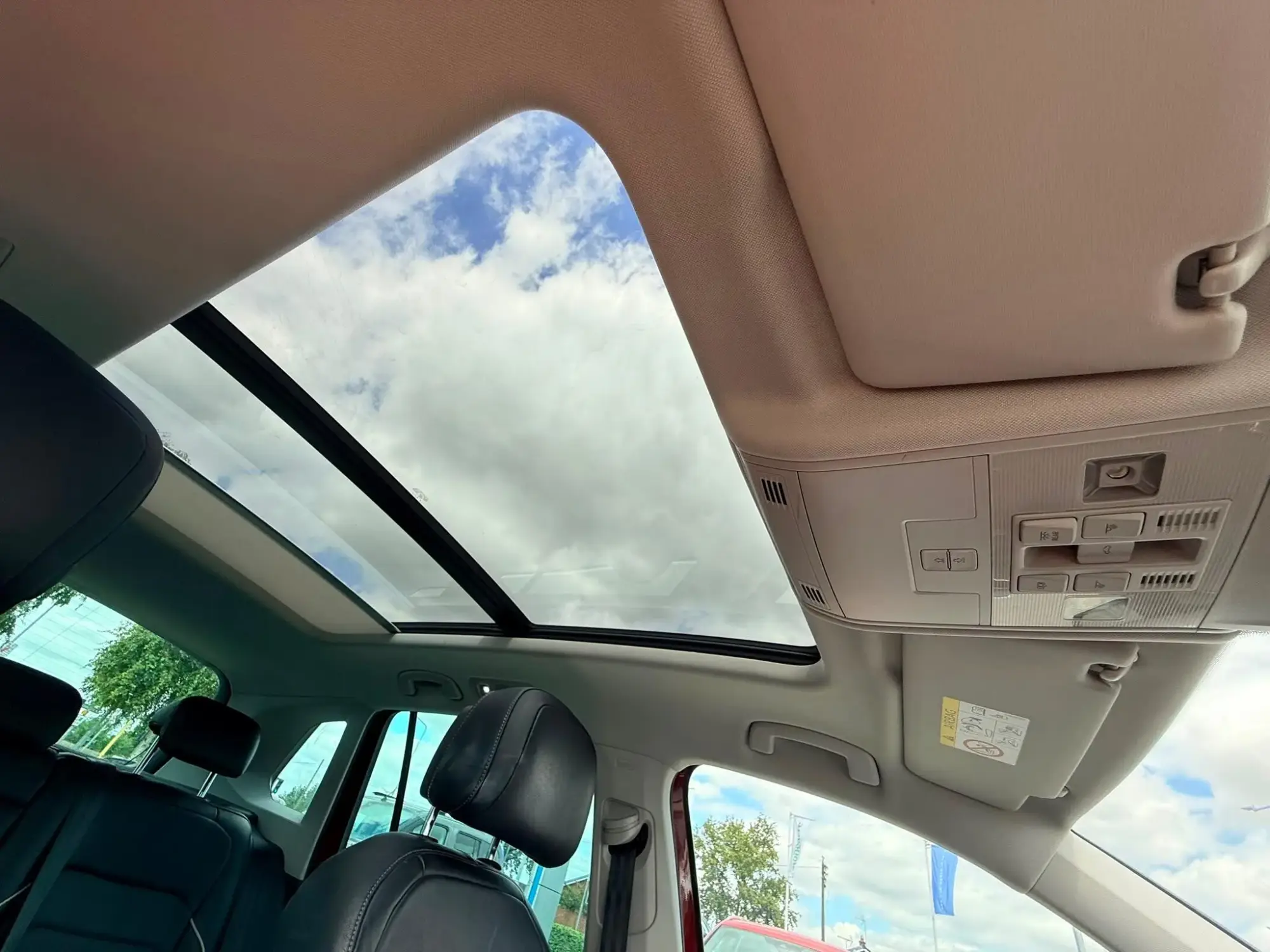 Volkswagen Tiguan Image 25