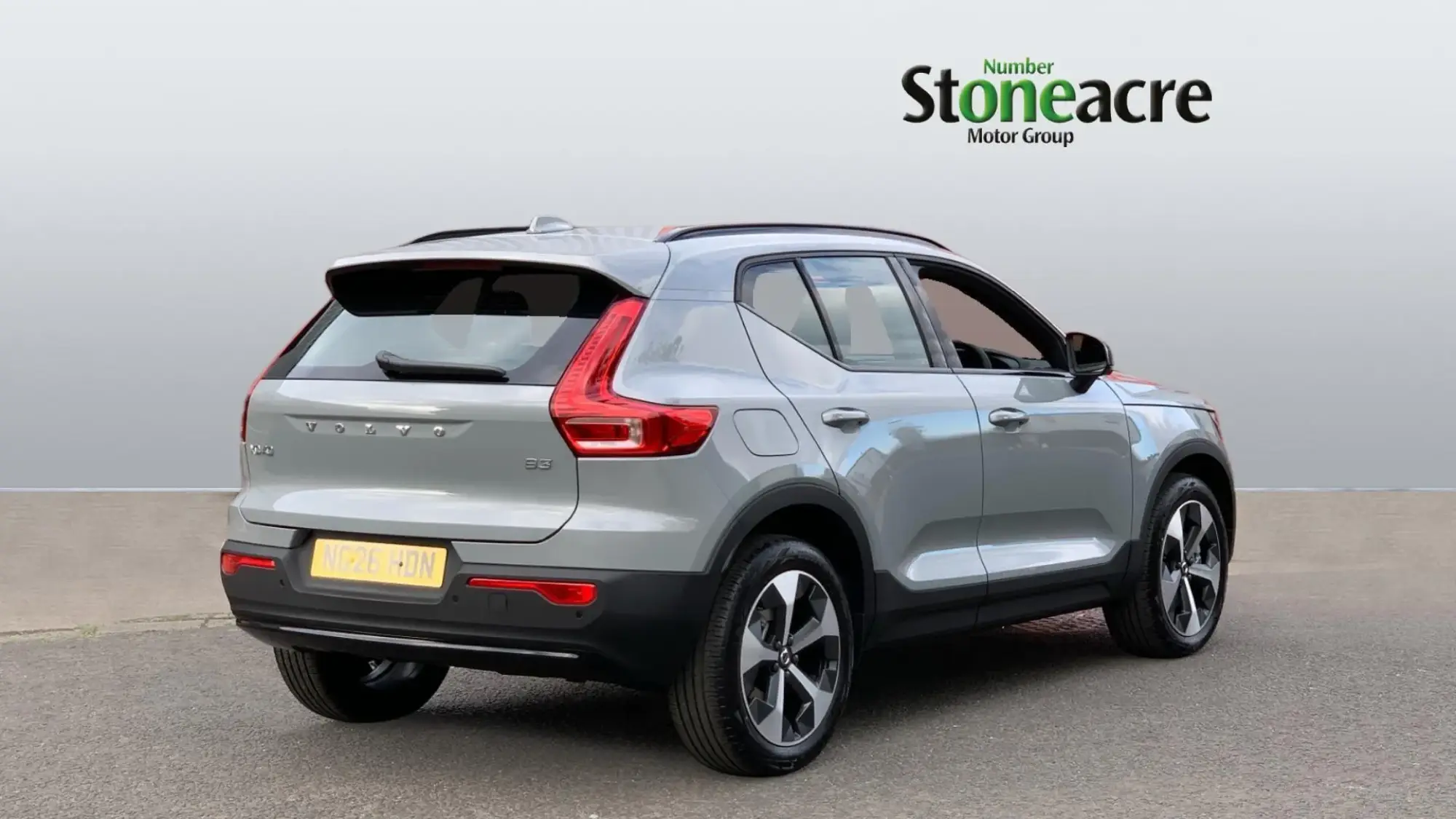 Volvo XC40 Image 2
