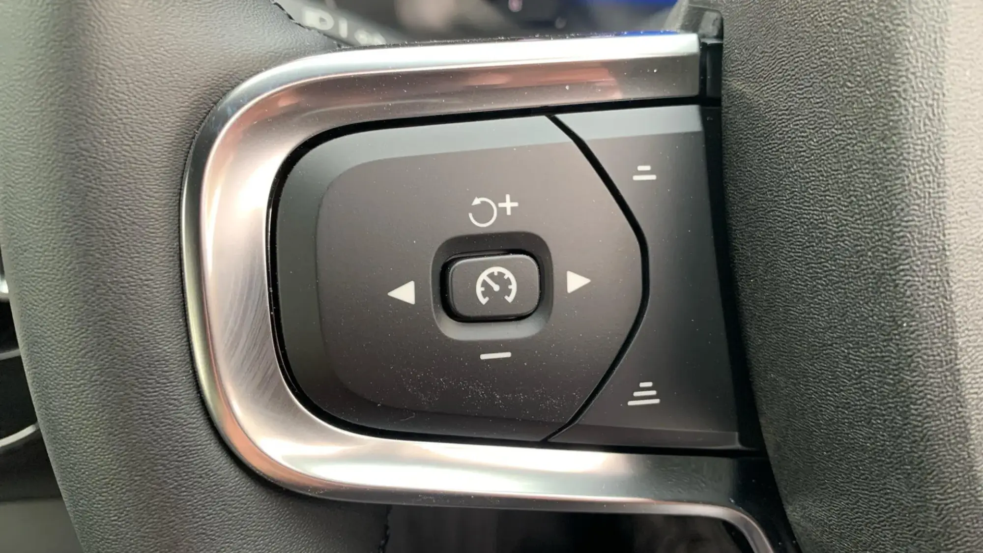 Volvo XC40 Image 21